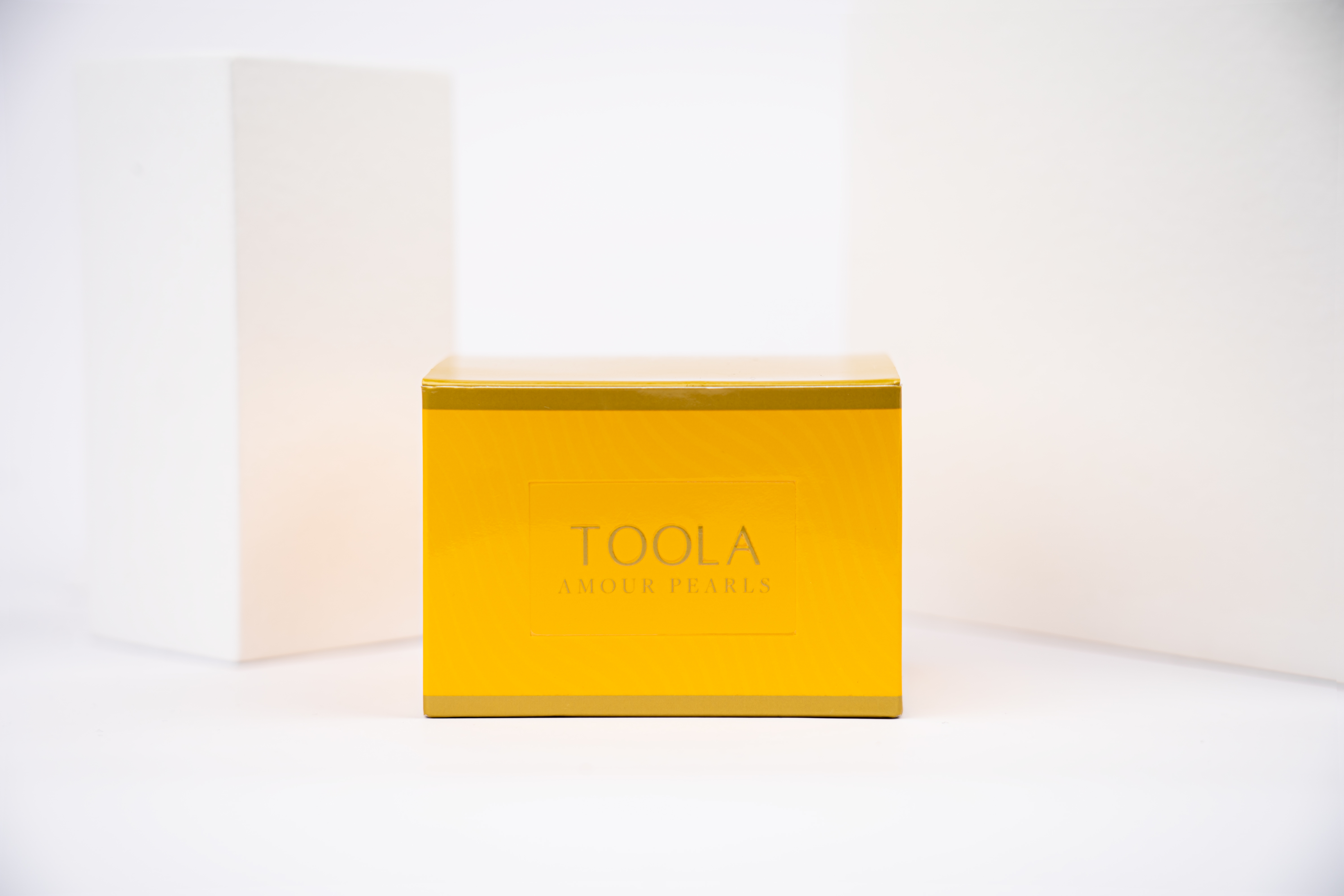 Toola Amour Pearls 黑白松露六勝肽面霜