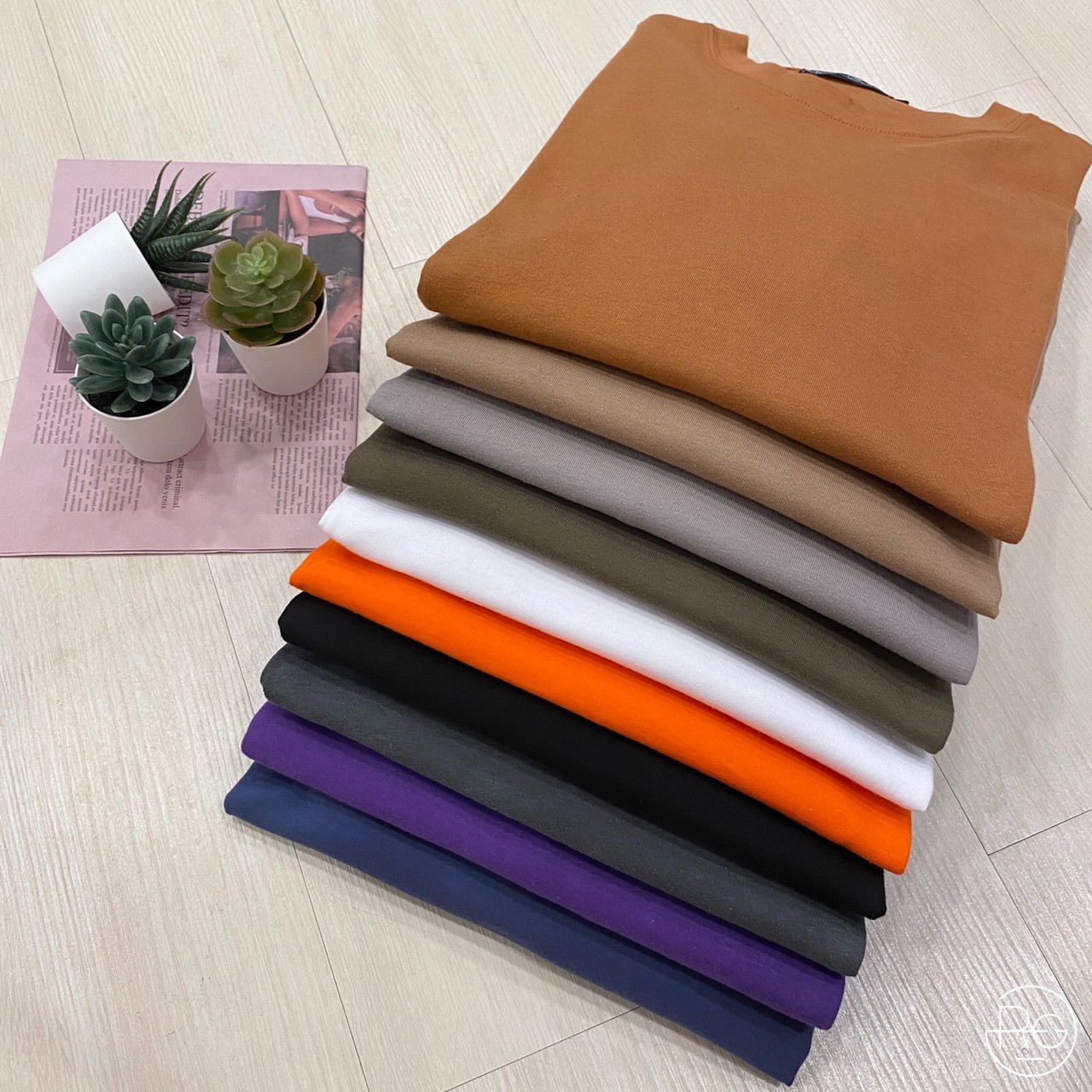 寬版純棉素面圓領落肩薄長T