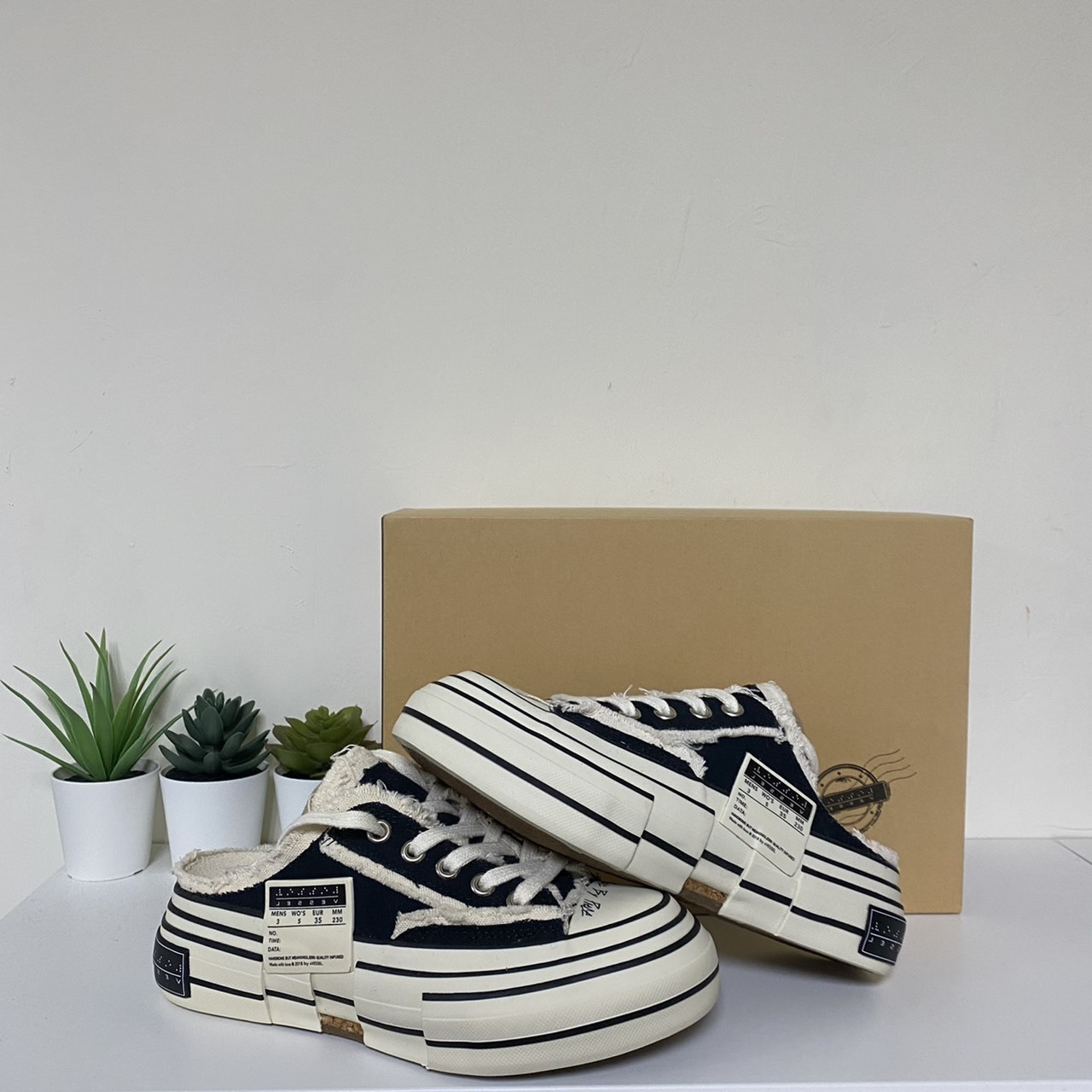 xVESSEL G.O.P. Slip on Black 吳建豪 結構鞋 懶人拖 懶人鞋 無後跟 黑白