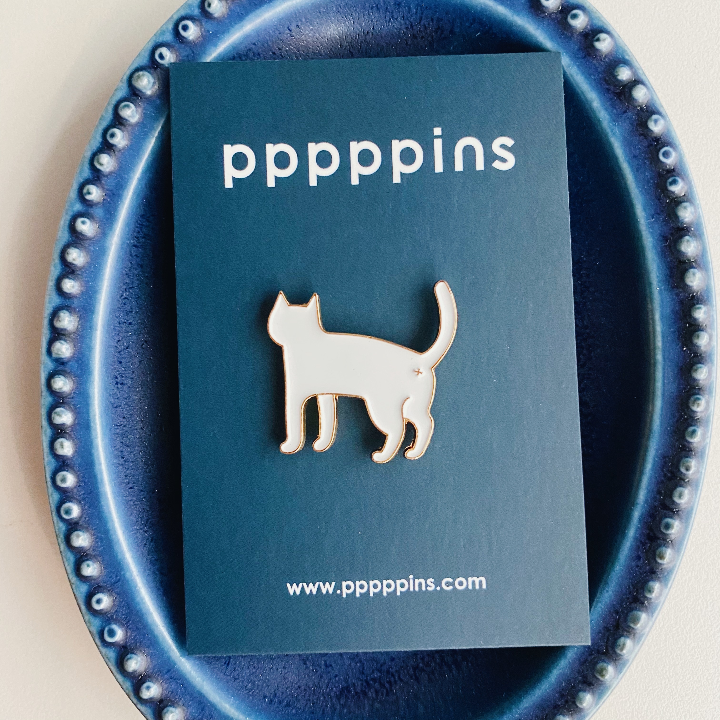 小白貓 琺瑯別針 胸章｜pppppins