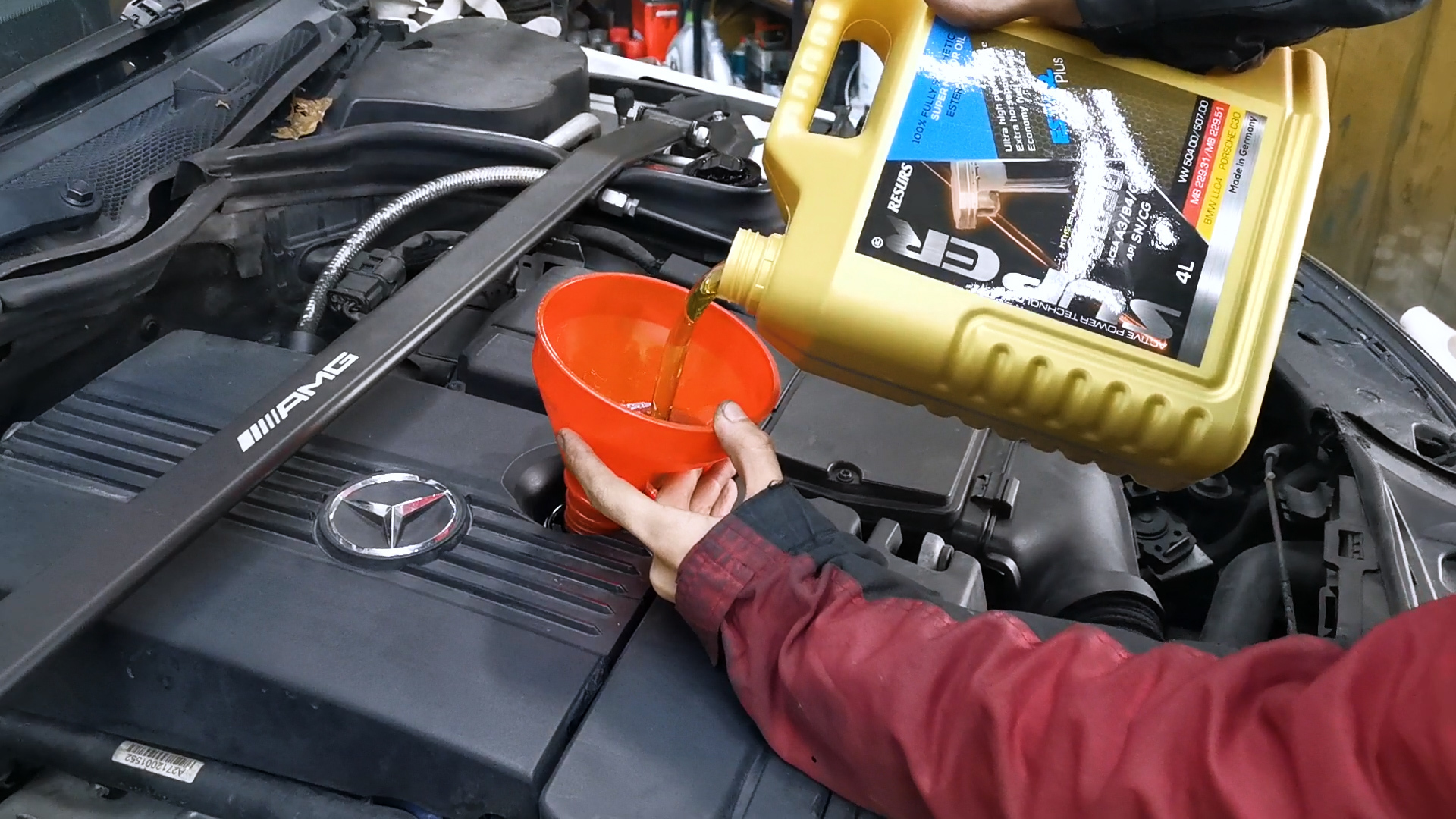 mercedes benz c200 w204 super ester plus 5w30 引擎修復  偈油