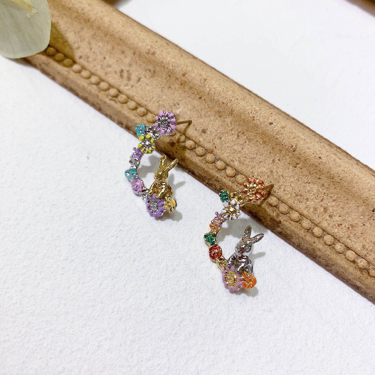 [日本制] 琺瑯兔仔&小花耳環