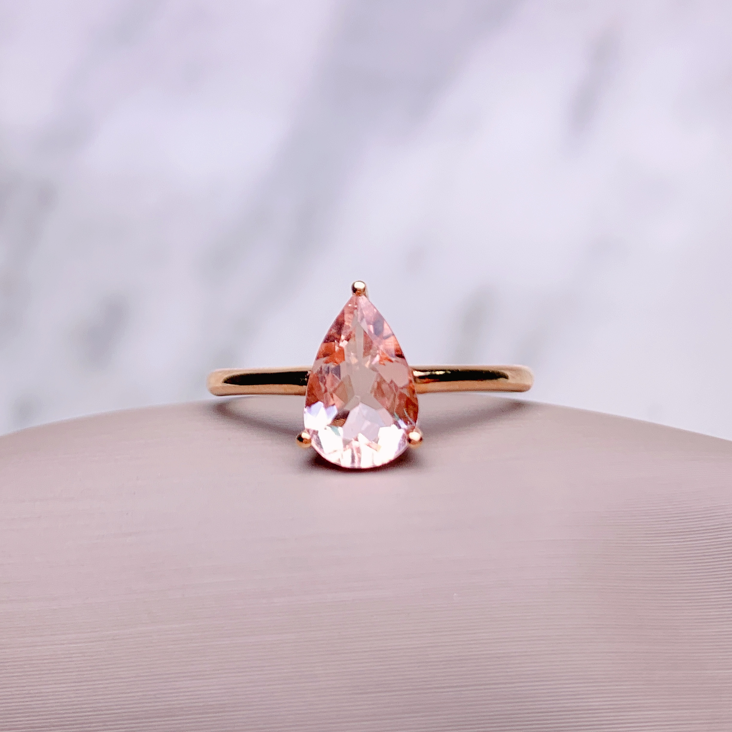 18K 玫瑰金 0.9ct 摩根石戒指