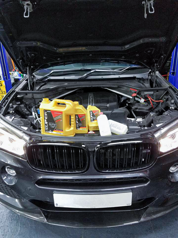 BMW X5 M black  super nano ester plus 引擎機油 偈油 火炭 motor oil change