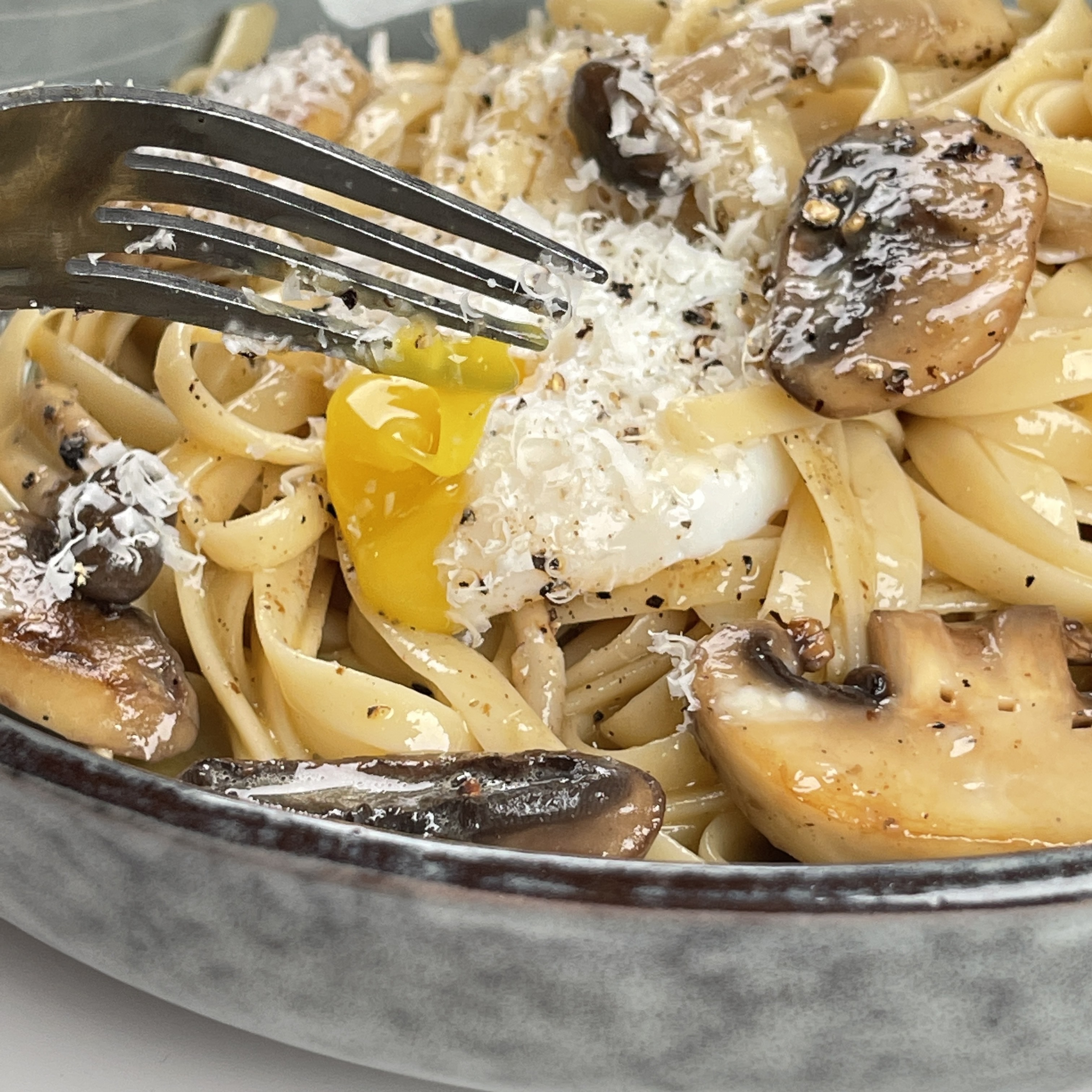 Classic Carbonara - PASTA