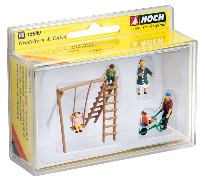 Noch 15589 HO scale, Grandparents & Grandchildren