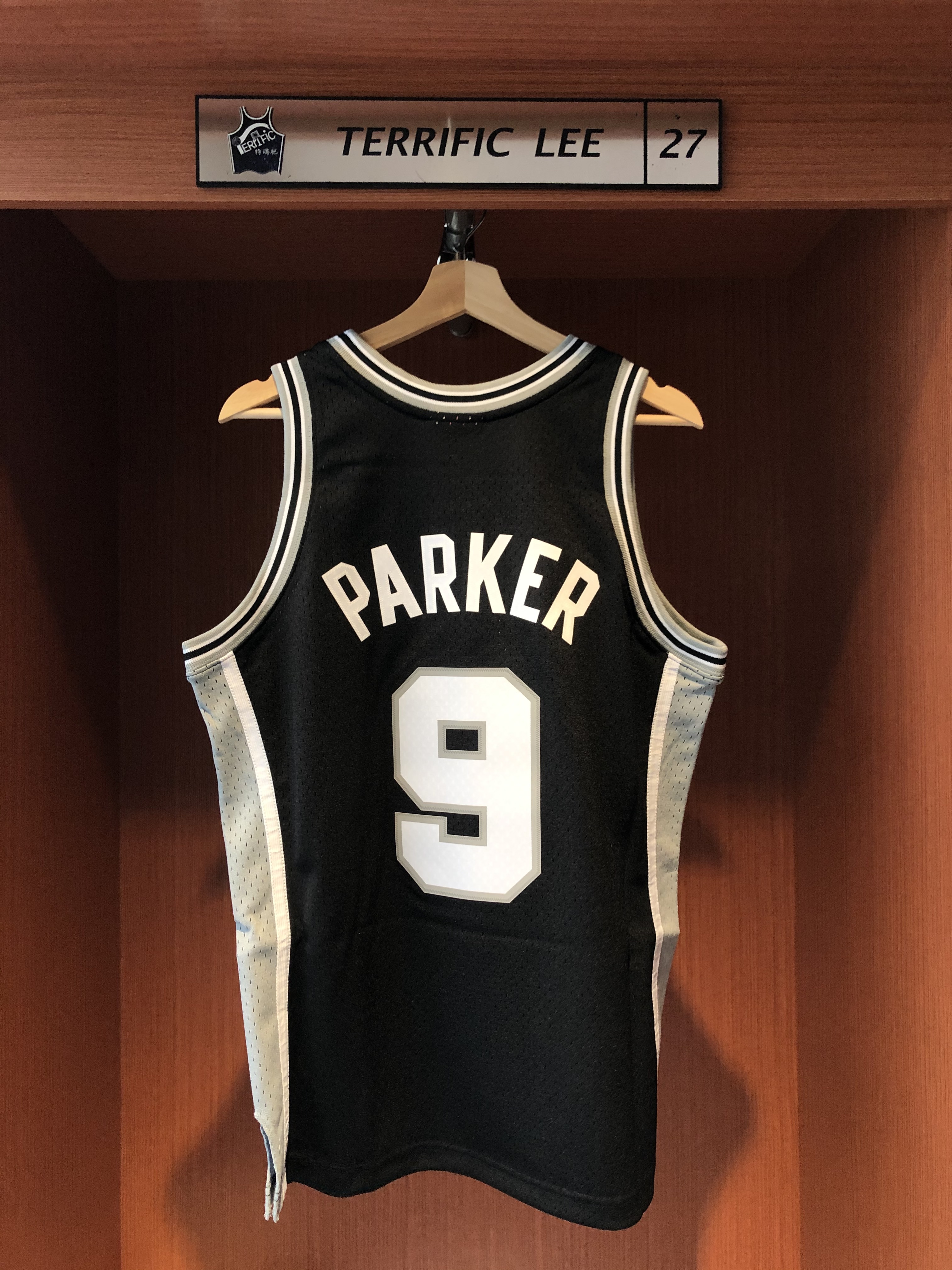 NBA球衣 Tony Parker 聖安東尼奧馬刺黑 01-02 M&N Swingman G2 球迷版 熱轉印 全新
