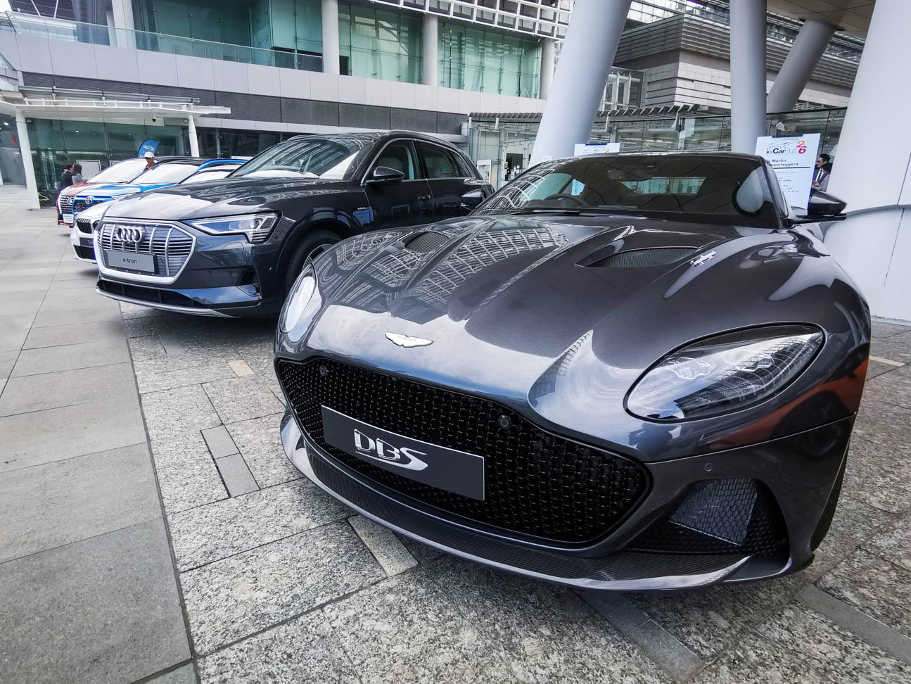 carplus magazine car of the year 2019 車王 dark gray aston marton dbs 黑灰色阿士頓馬田