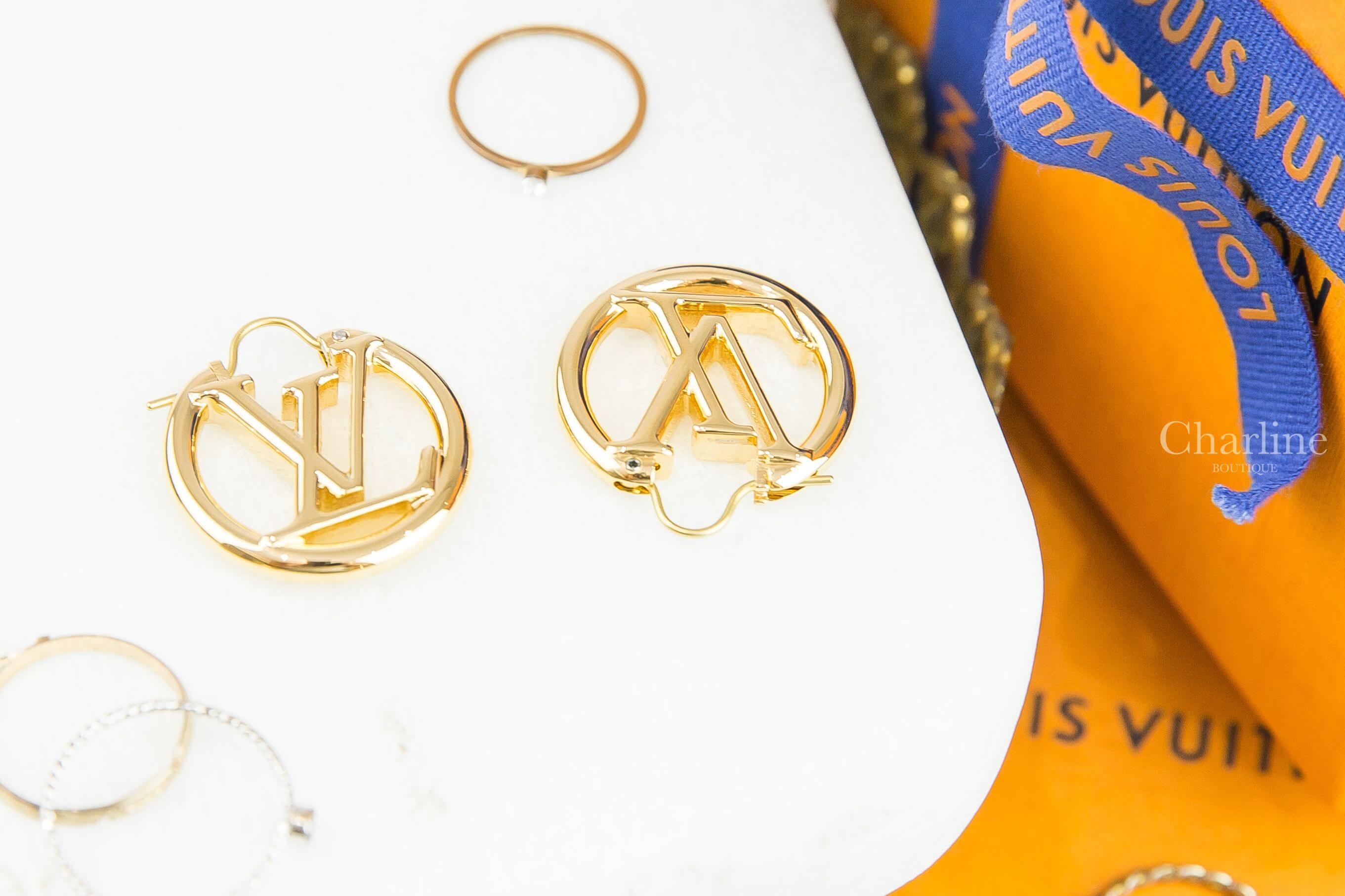 Louis Vuitton Louise Earrings 金色LV Logo 圓圈耳環-Charline Boutique 精品代購