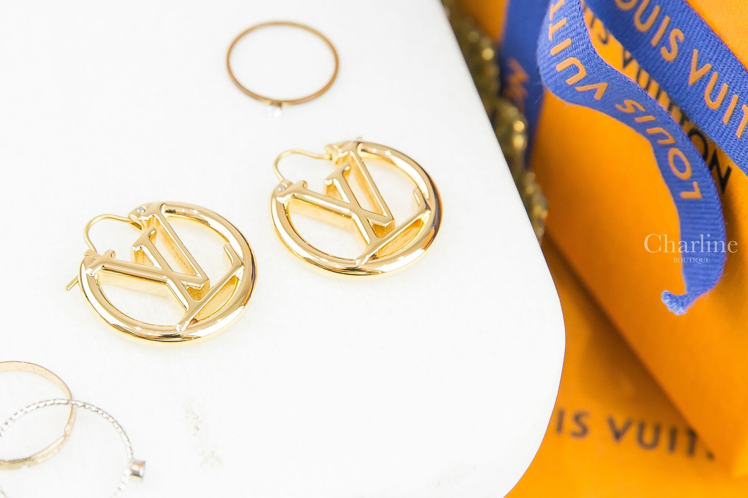 Louis Vuitton Louise Earrings 金色LV Logo 圓圈耳環-Charline Boutique 精品代購