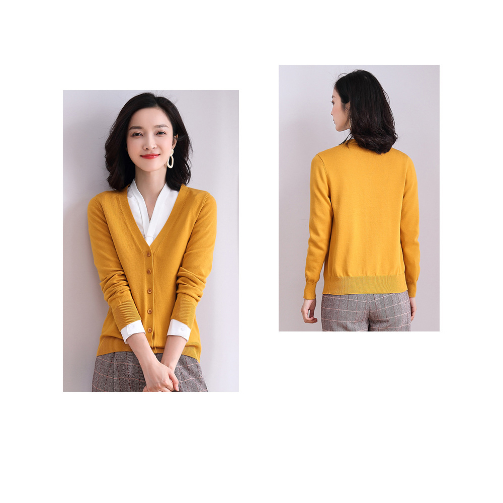 DEER.W V領排釦純色細織外套 薑黃