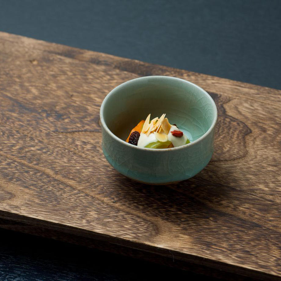 虎仙窯  鍋島青瓷 裂紋煎茶碗