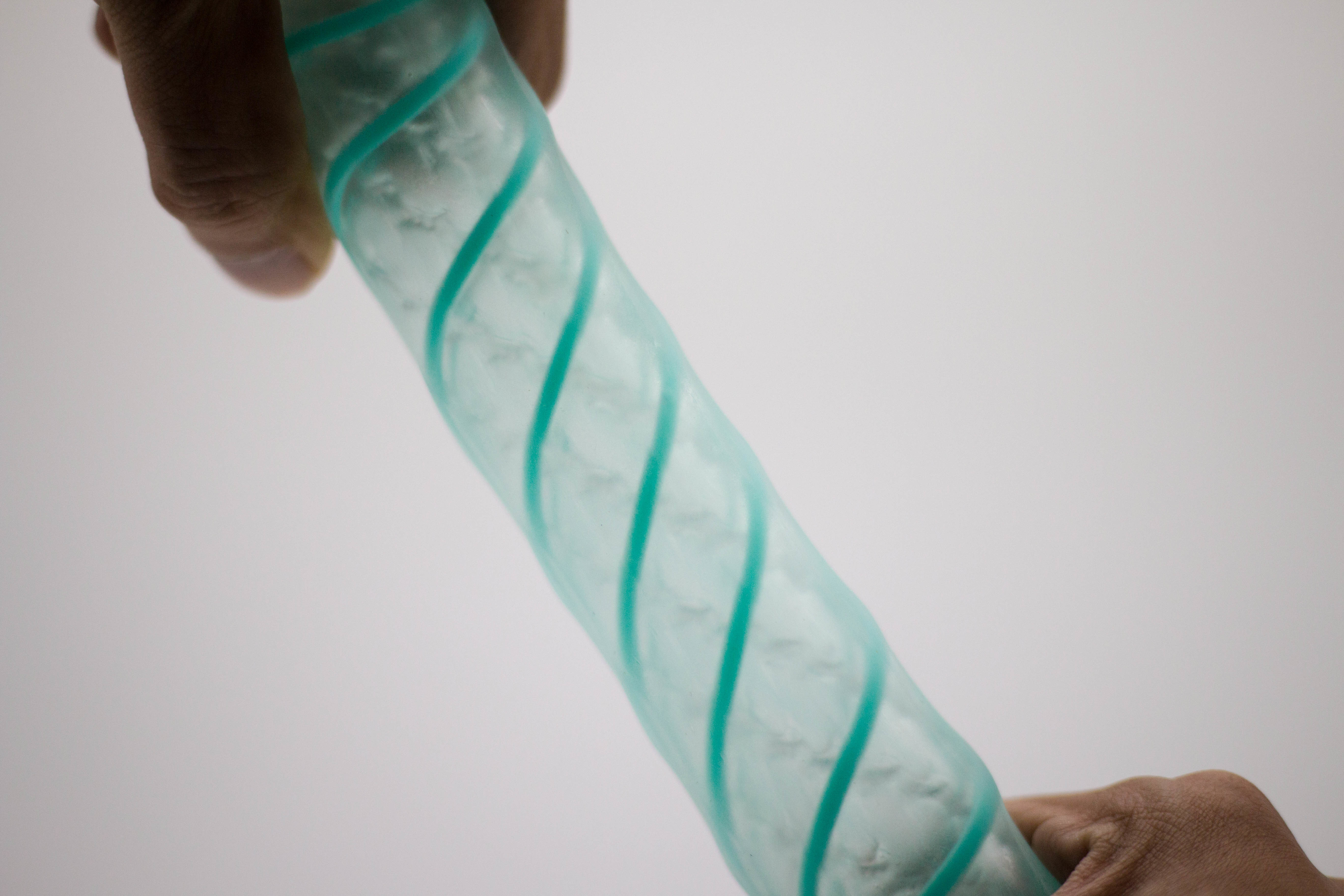 Dr.情趣精選日本tenga spinner04PIXEL迴旋梯飛機杯，飛機杯主體延展性、彈性演繹圖