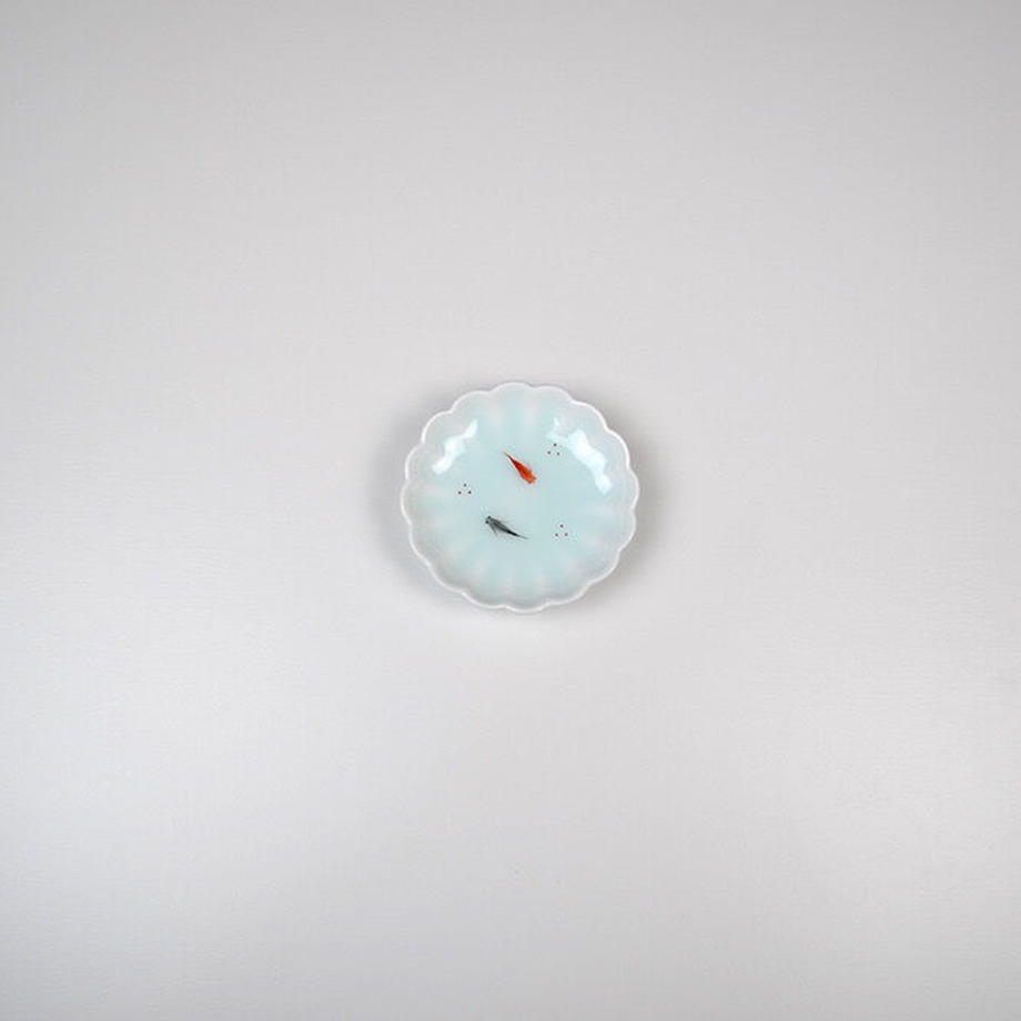 虎仙窯  青白瓷 稻田魚紋菊豆皿