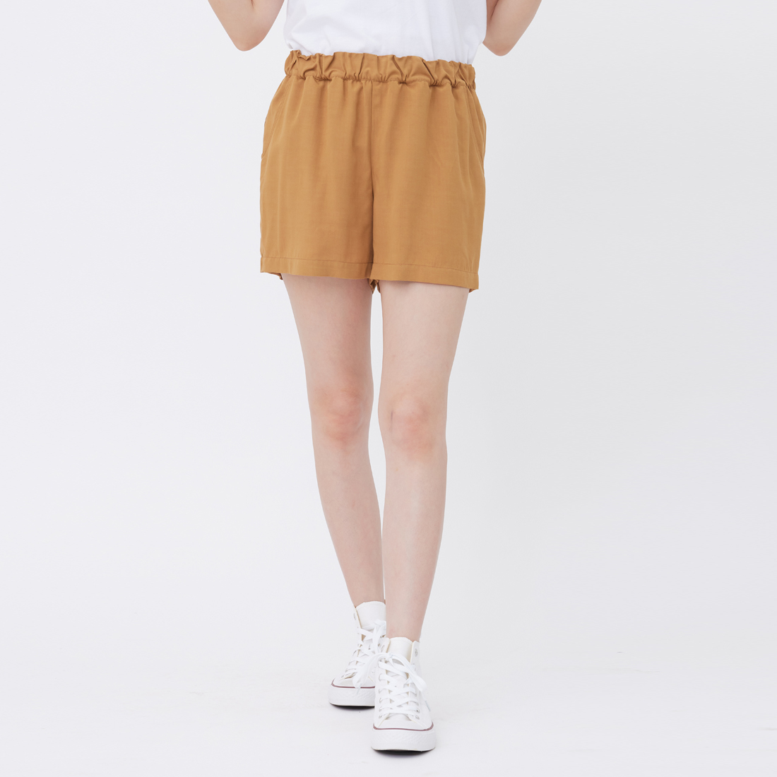 Collin輕柔光澤口袋鬆緊短褲