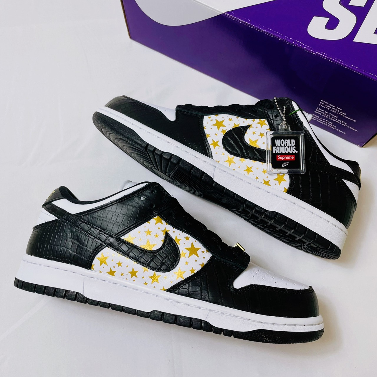 Supreme x Nike SB Dunk Low “Black Stars” 白金黑 黑白 限量款