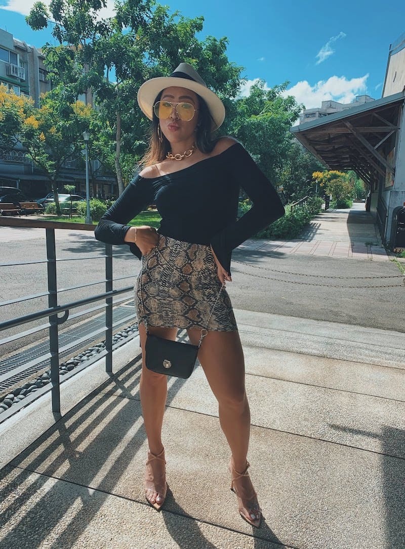 透明尖頭細高跟鞋