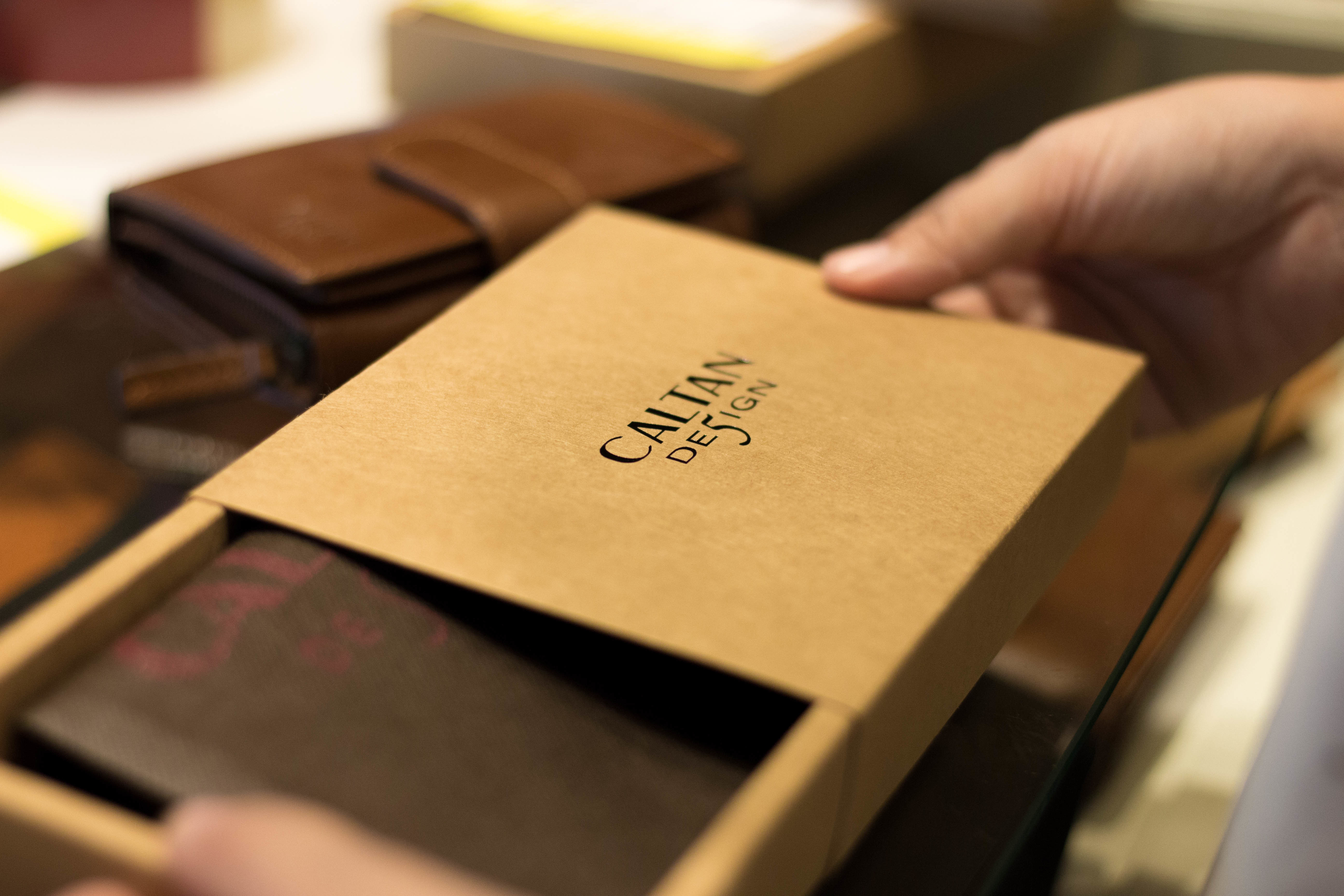 caltan包裝盒子