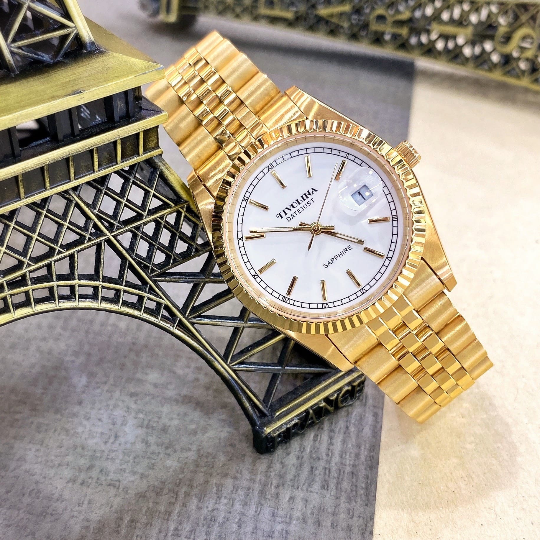 【TIVOLINA 小紅帽】蠔式奢華金白面腕錶 MAG3693-W 36mm 現代鐘錶