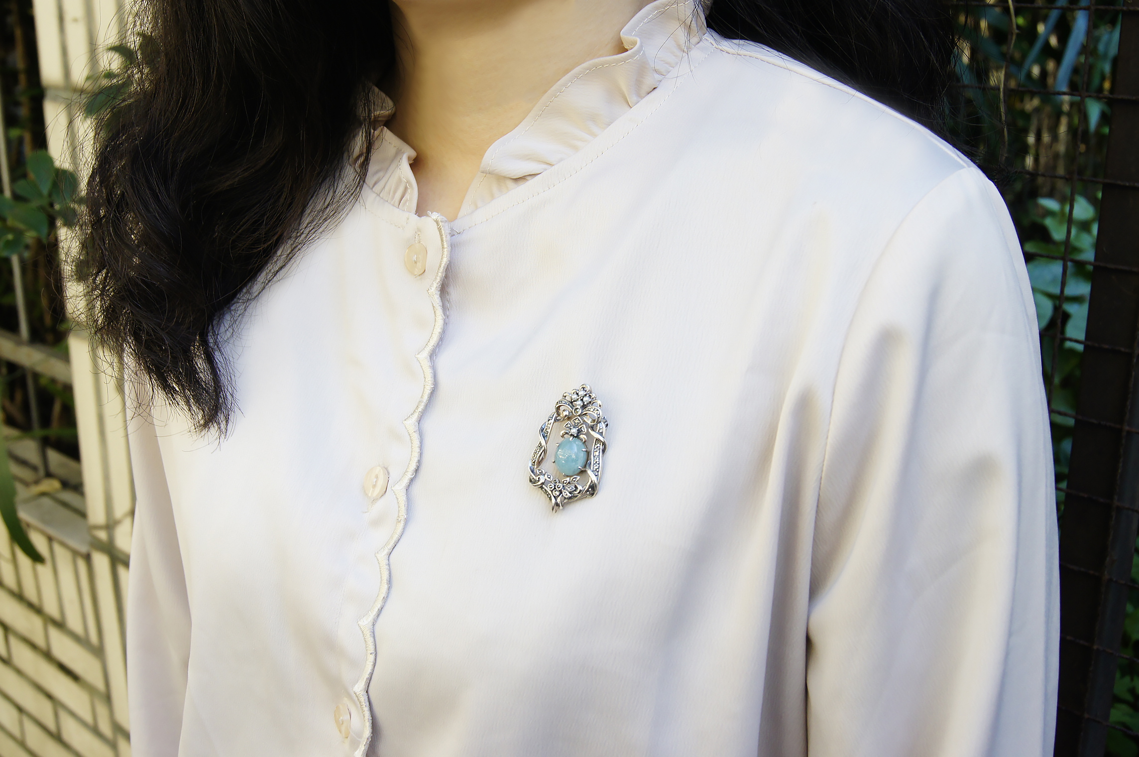 海藍寶藤蔓纏繞胸墜