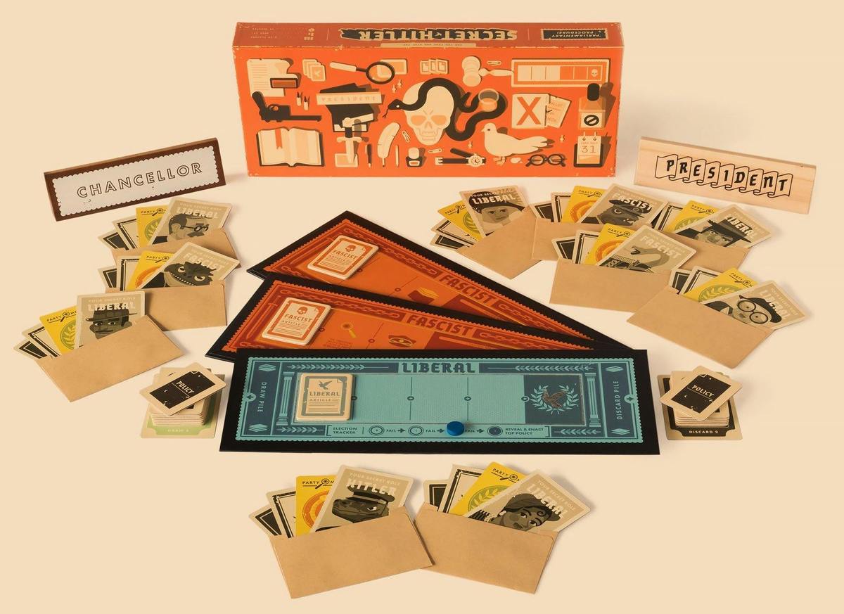 Secret Hitler 臥底希魔  (英文版)
