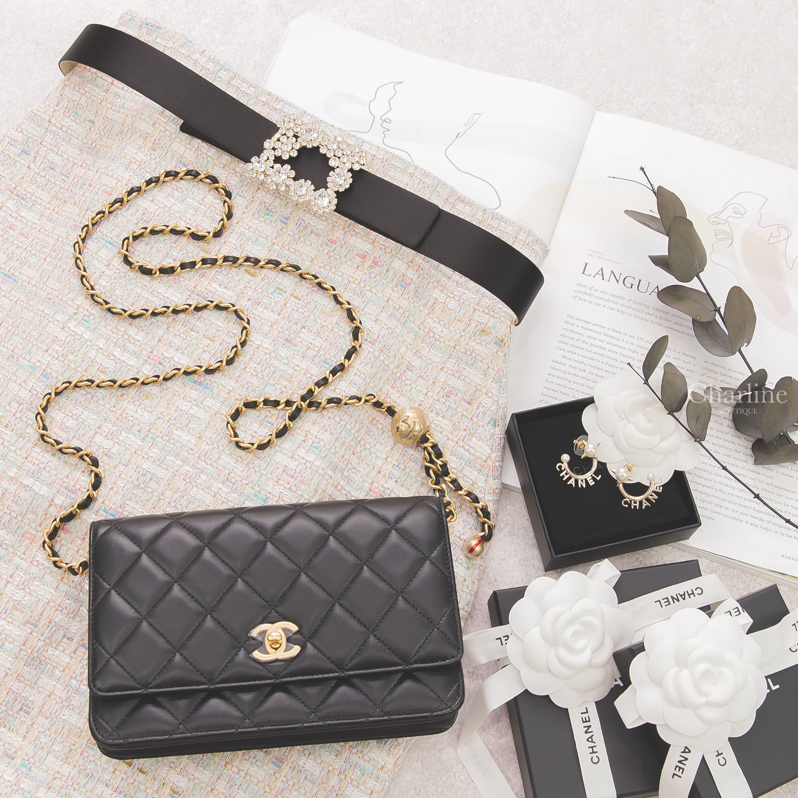 Roger Vivier Belt 黑色絲綢鑲鑽花形方釦皮帶,Chanel WOC 黑色金CC金色小珠鍊帶小羊皮菱格紋肩背包,Chanel Earrings 金色半圓環繞Chanel字母耳環-Charline Boutique 精品代購