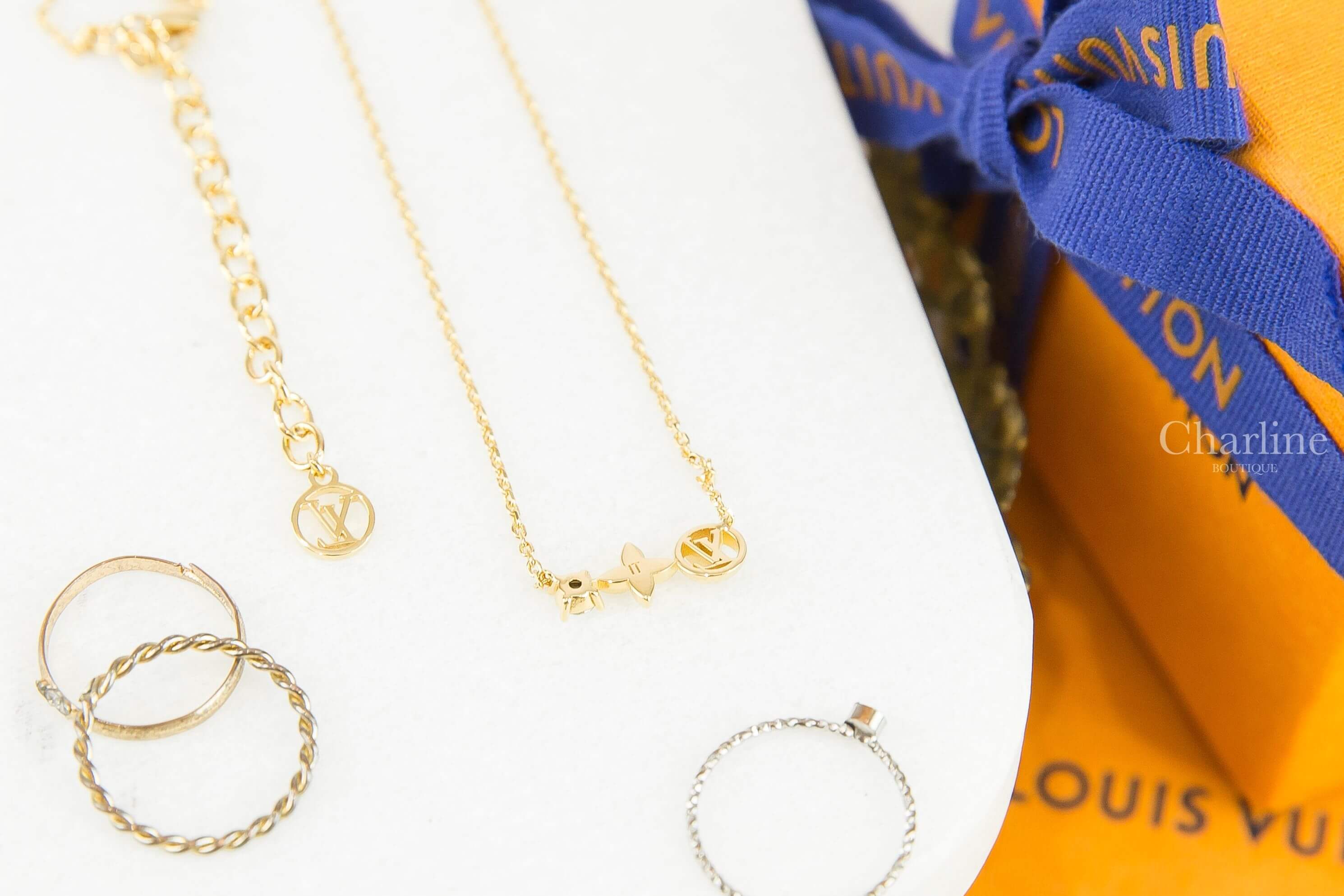 Louis Vuitton Petit Louis Necklace 金色花卉LV水鑽項鍊-Charline Boutique 精品代購