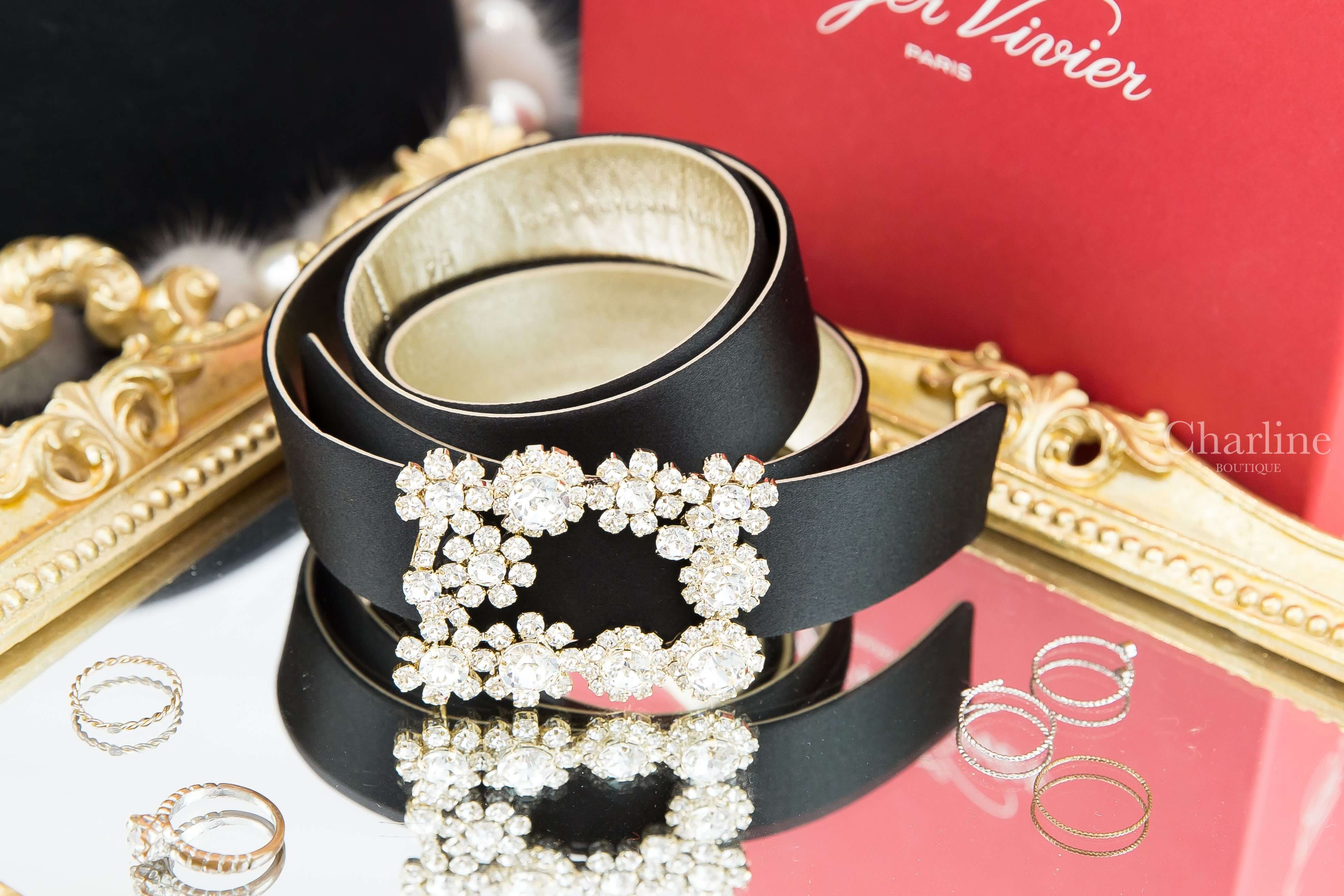 Roger Vivier Flower Strass Buckle Belt In Satin 黑色絲綢鑲鑽花形方釦皮帶-Charline Boutique 精品代購