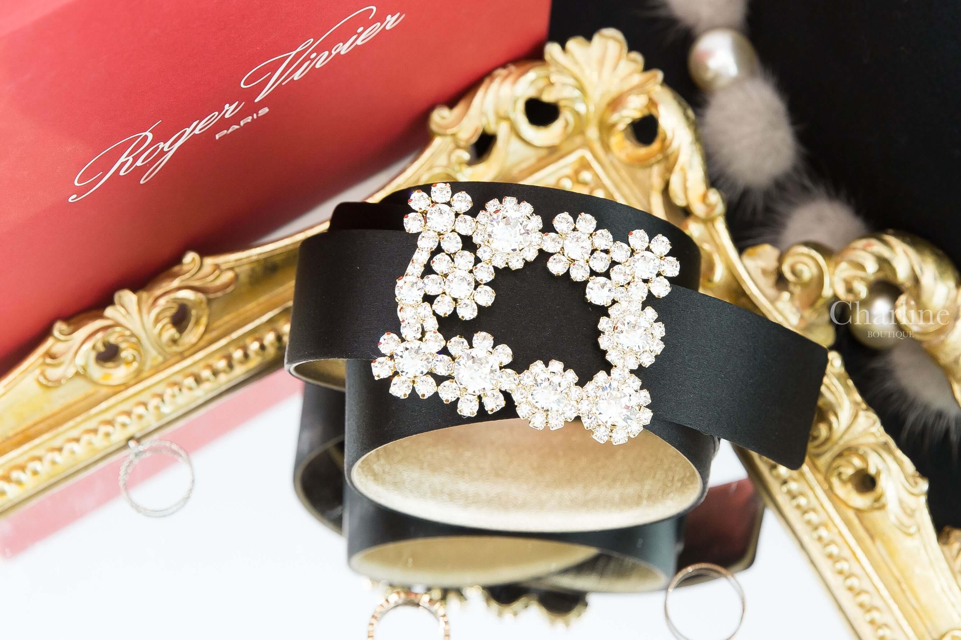 Roger Vivier Flower Strass Buckle Belt In Satin 黑色絲綢鑲鑽花形方釦皮帶-Charline Boutique 精品代購