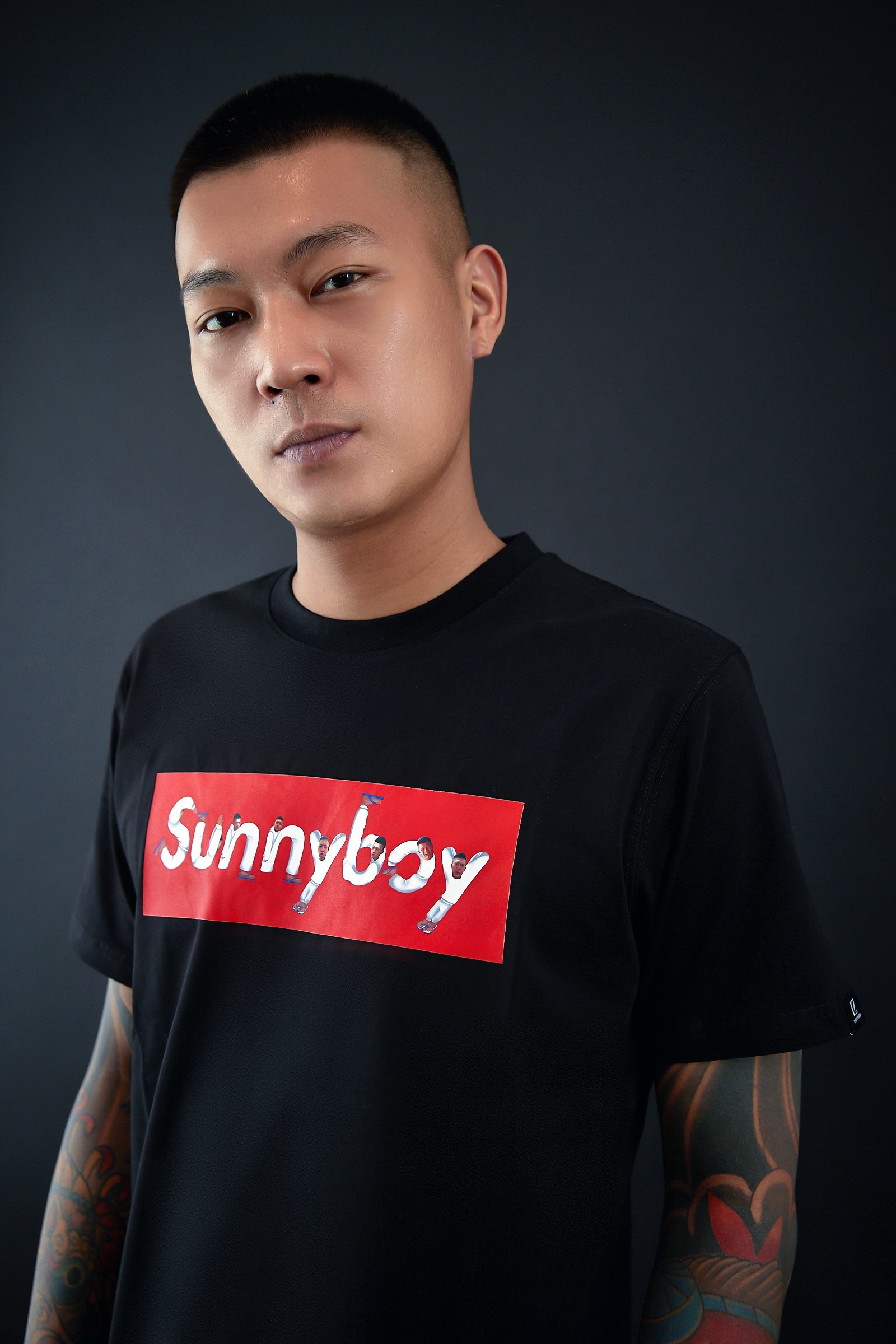 Lazy Man 陽光男孩翻玩T恤--大人款