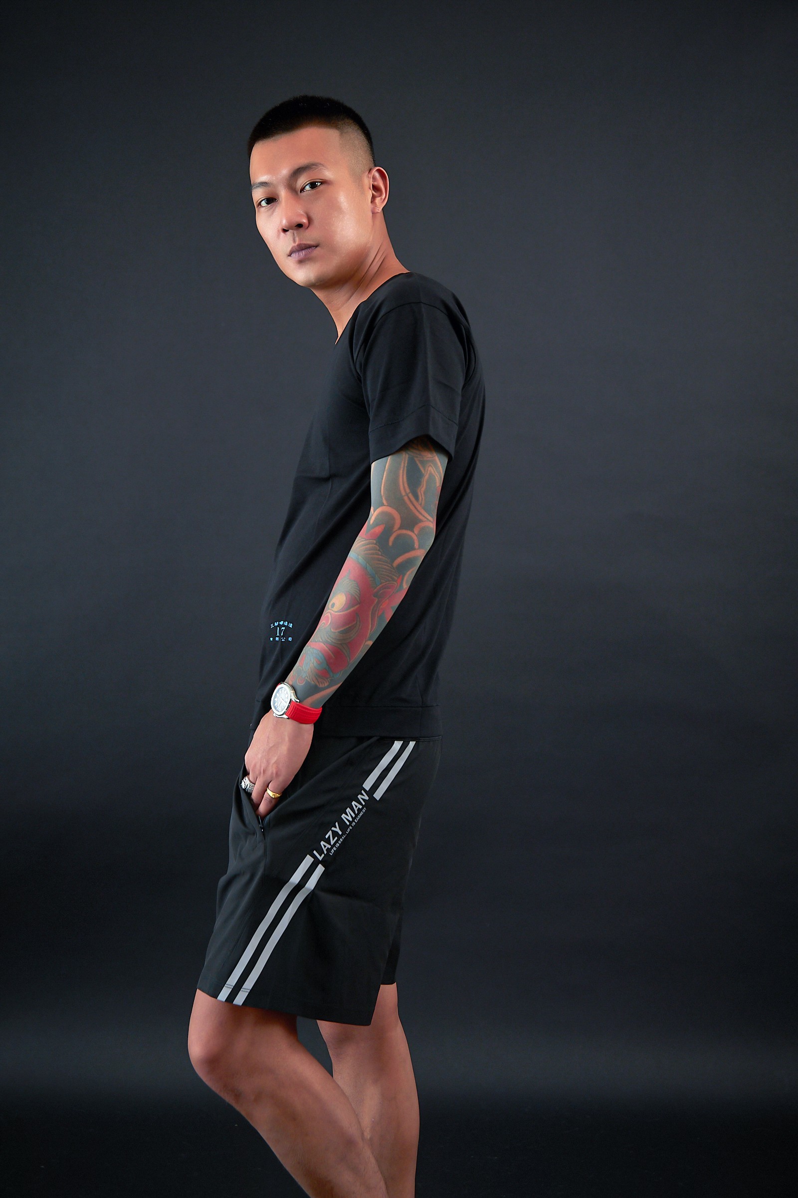 Lazy Man 反光刻字膜運動短褲