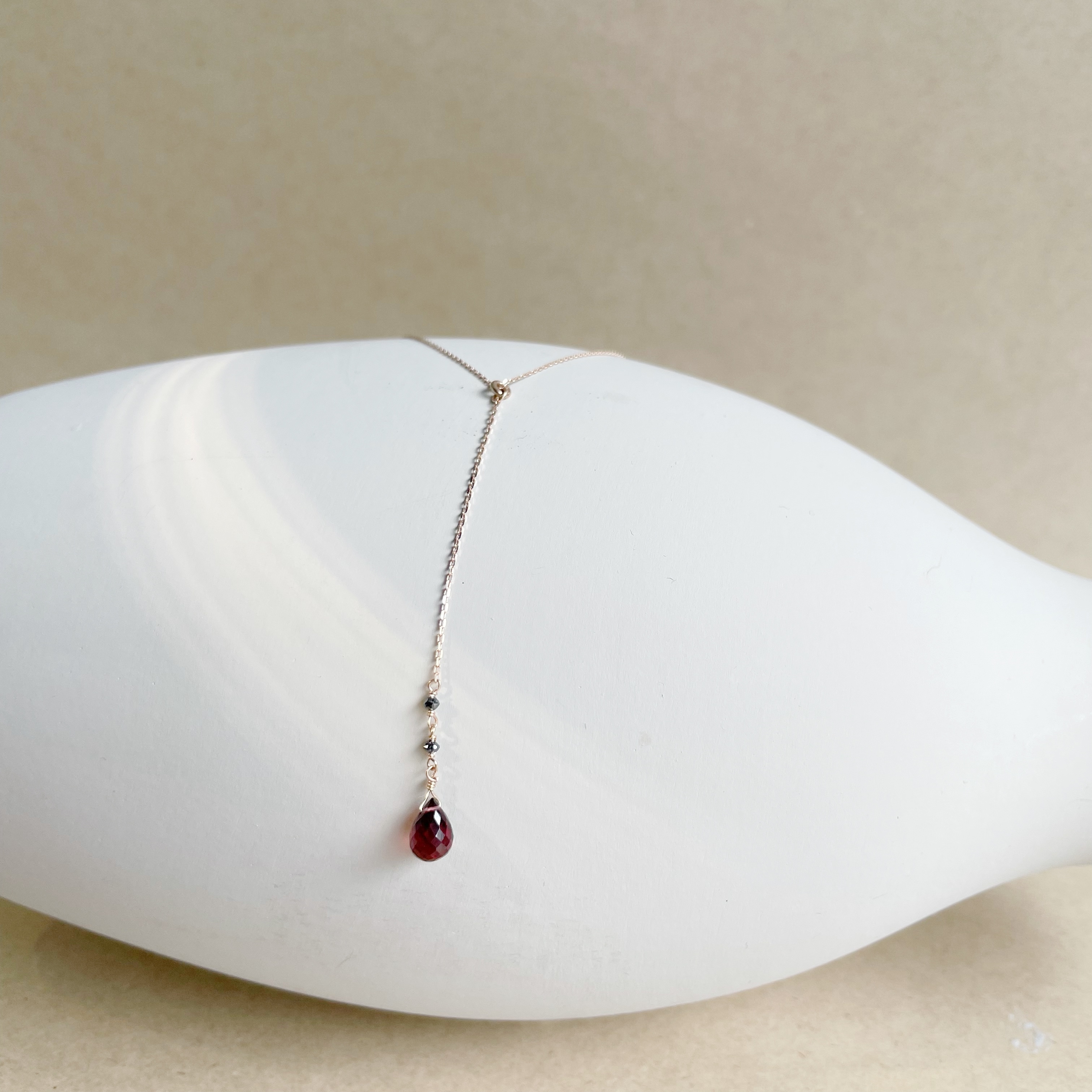 14K手工Tears石榴黑鑽原礦Y字鏈