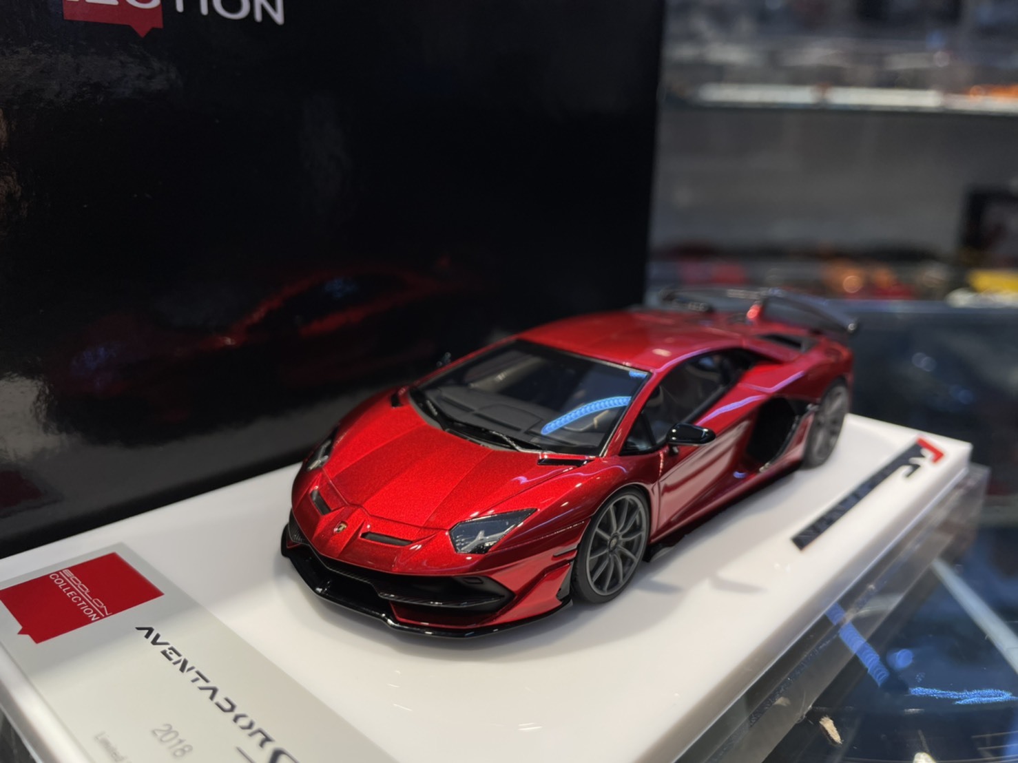 MakeUp EM513A Aventador SVJ Rosso Efesto 1/43