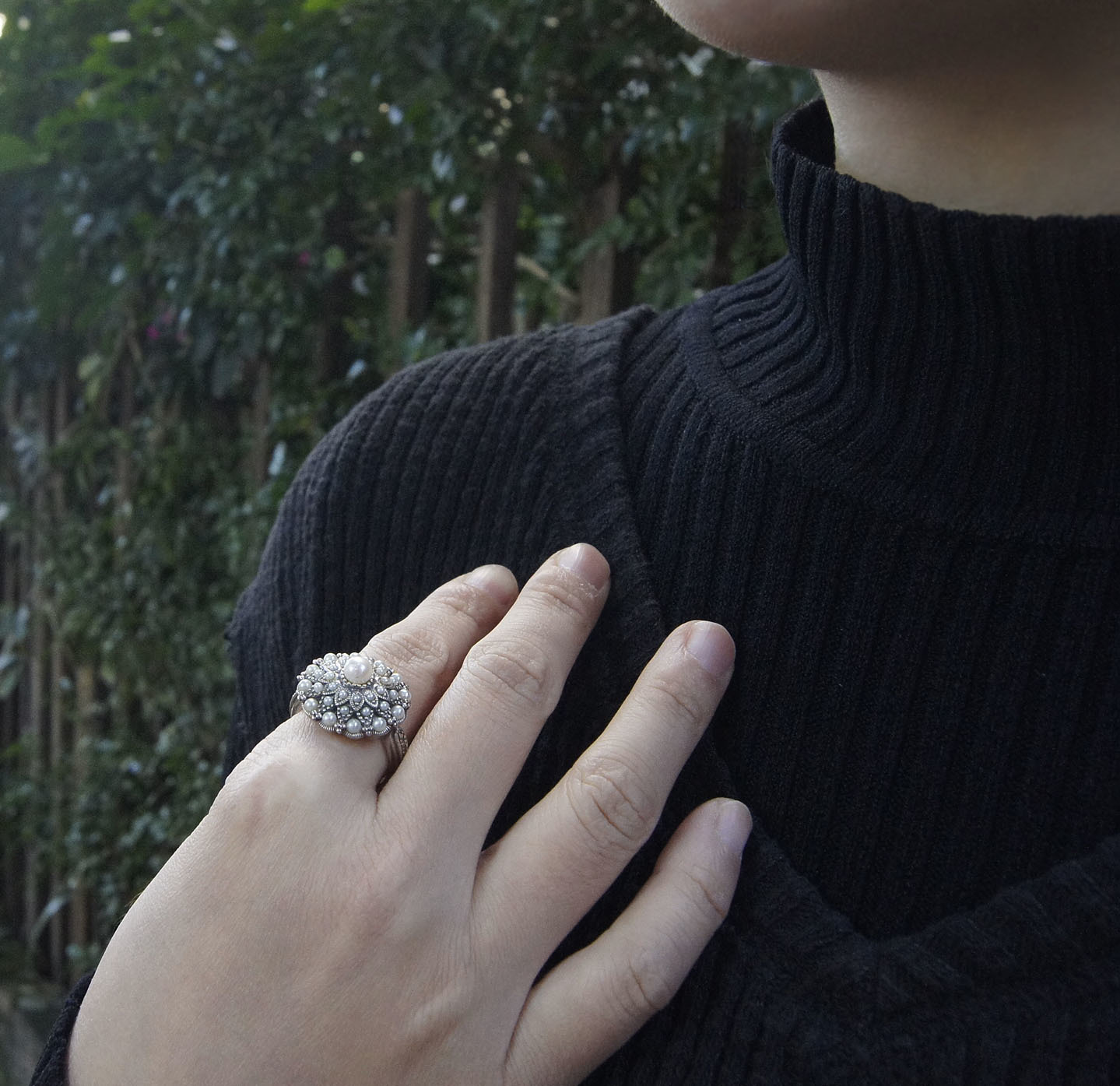 圓頂鑲滿珍珠戒指