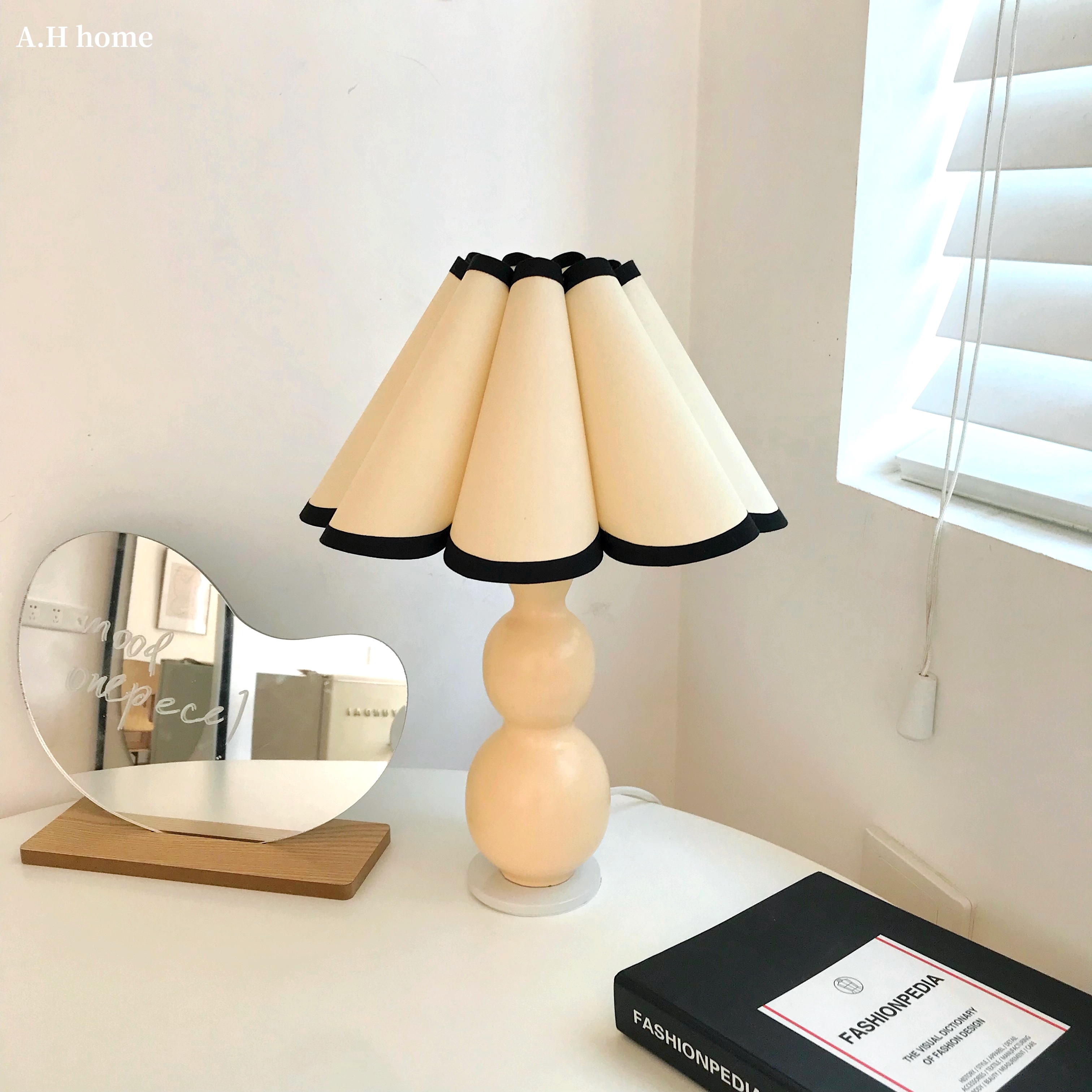 【ＡＨ501】韓國ins復古百褶檯燈