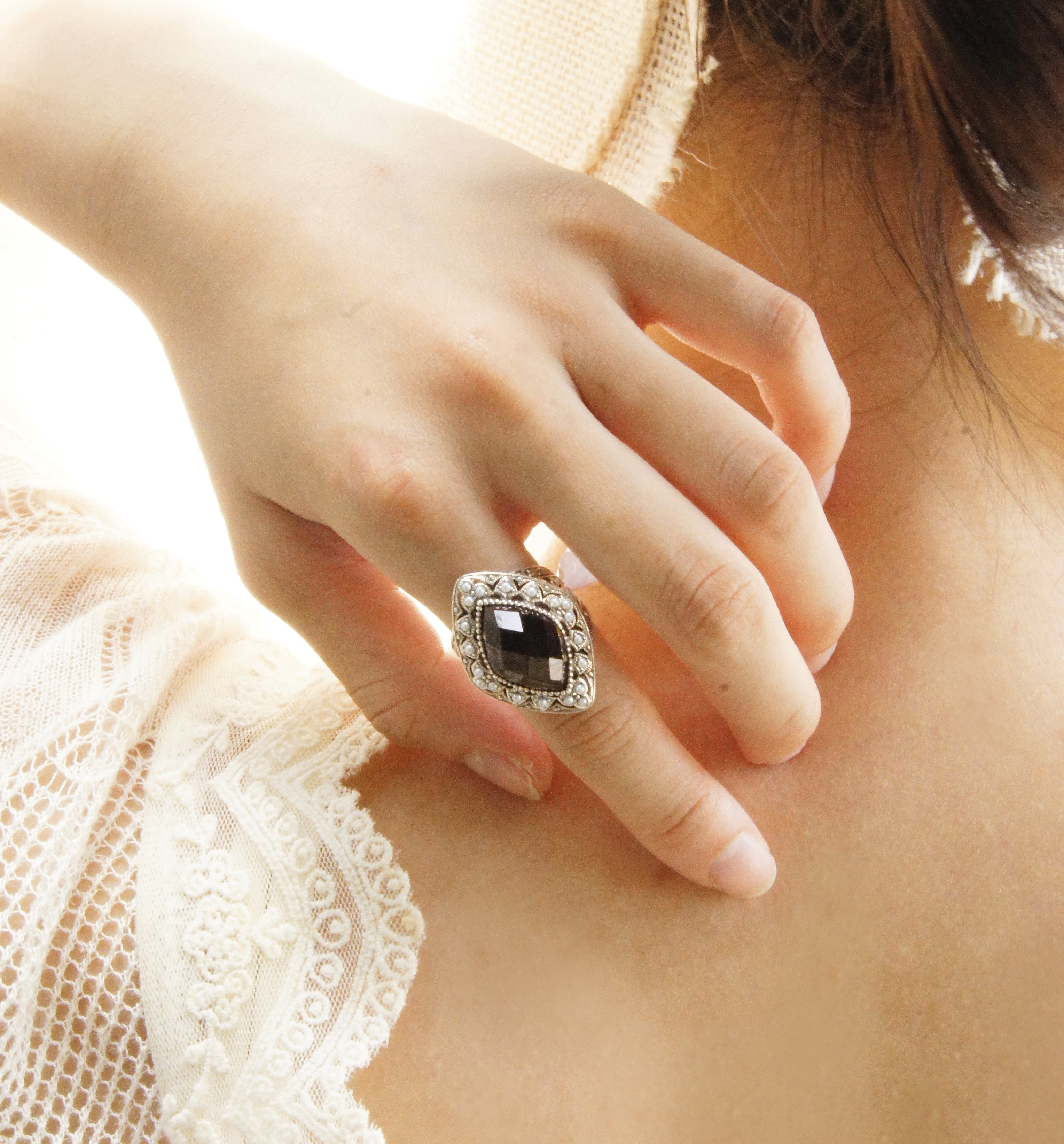 馬眼切割茶晶戒指