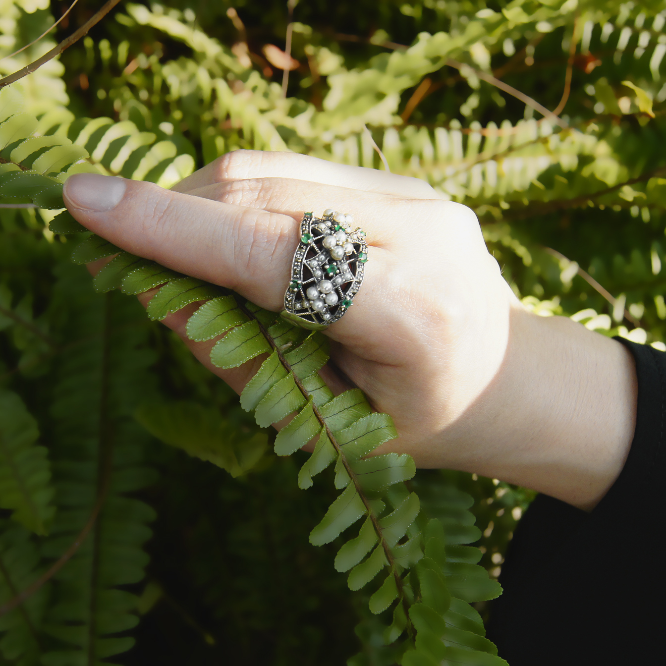 宮廷式祖母綠米珠戒指