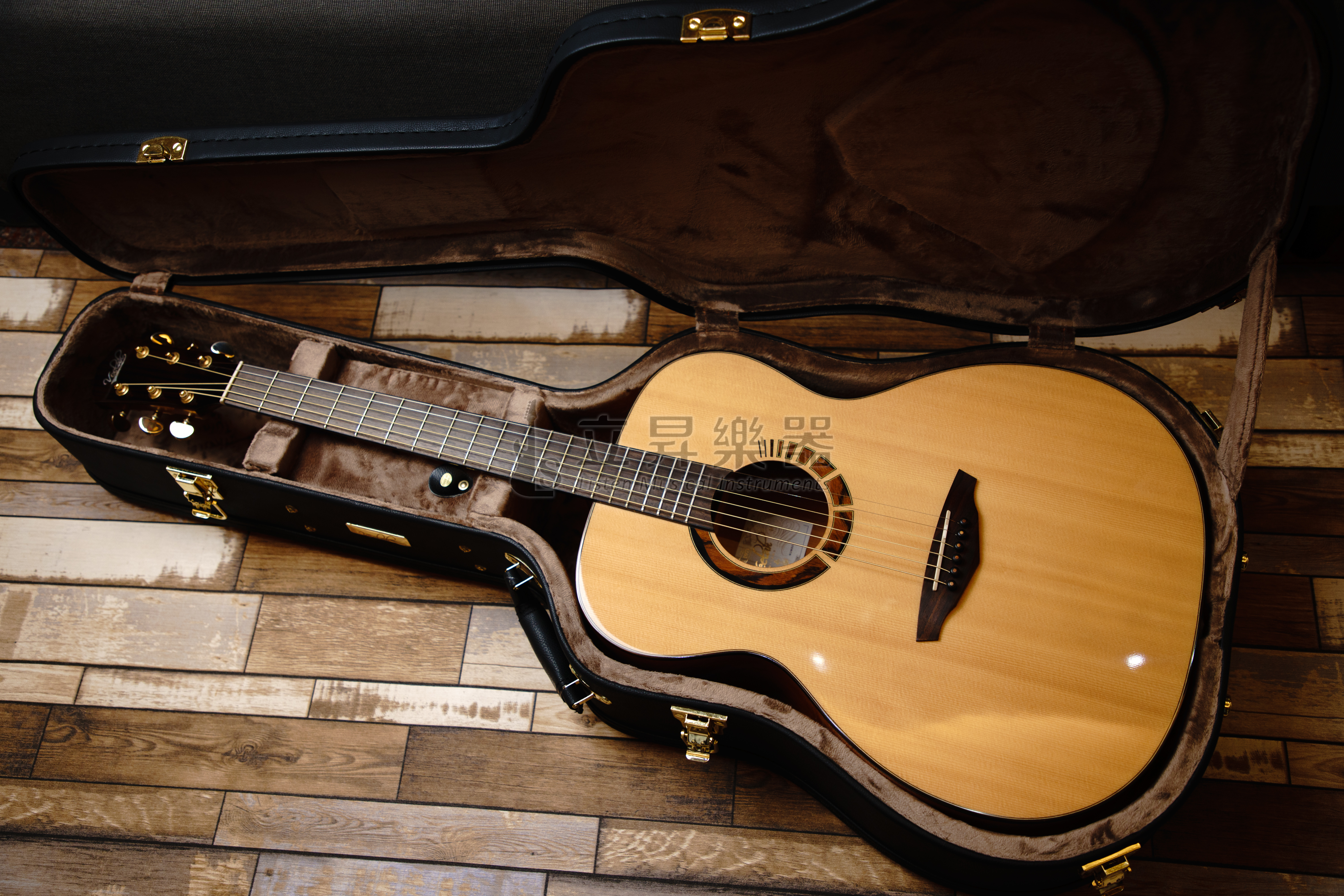 VEELAH V7-BAS-OM 雲杉木 全單版 民謠 吉他 附原廠皮質硬盒