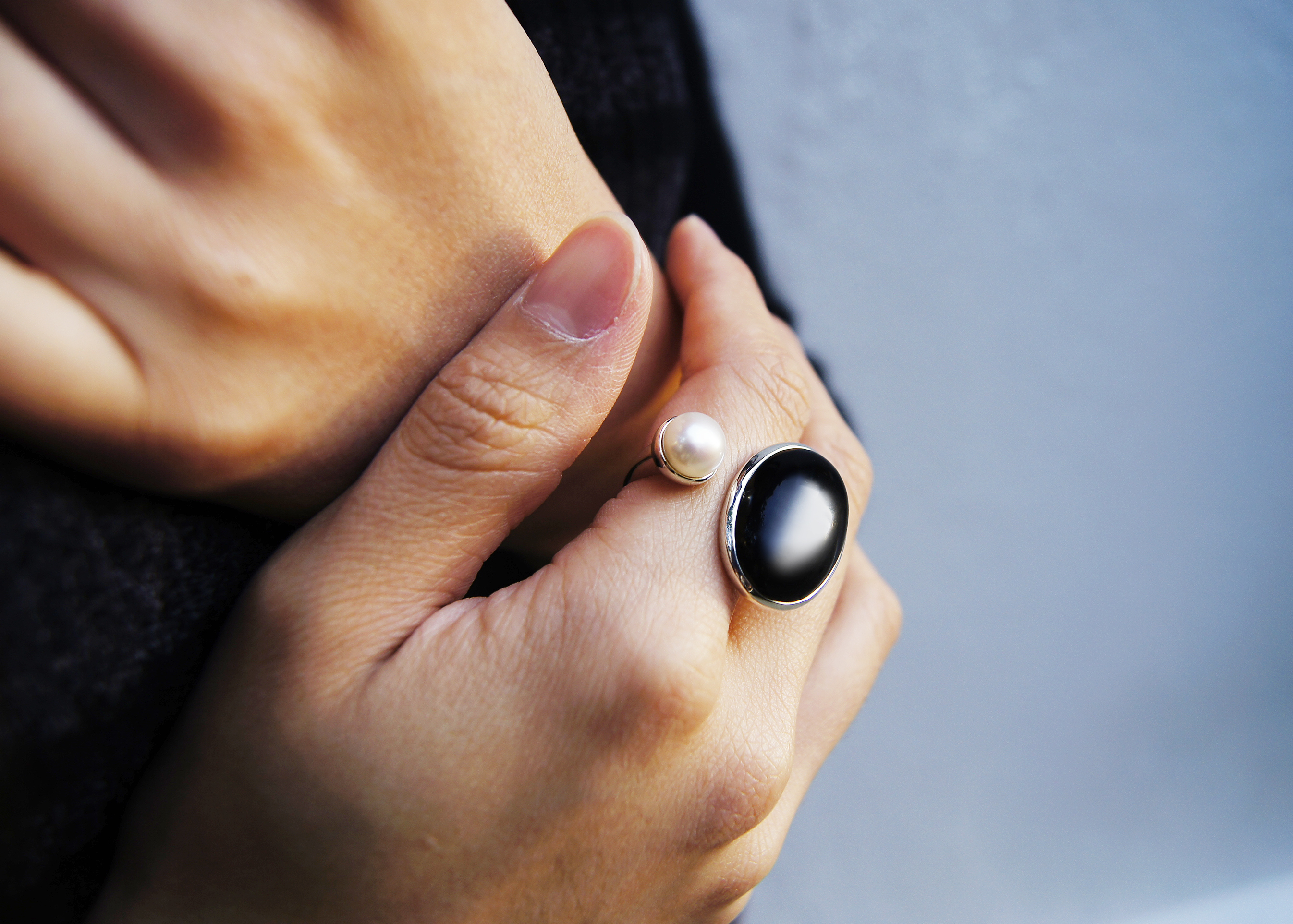 珍珠與黑瑪瑙黑白戒指