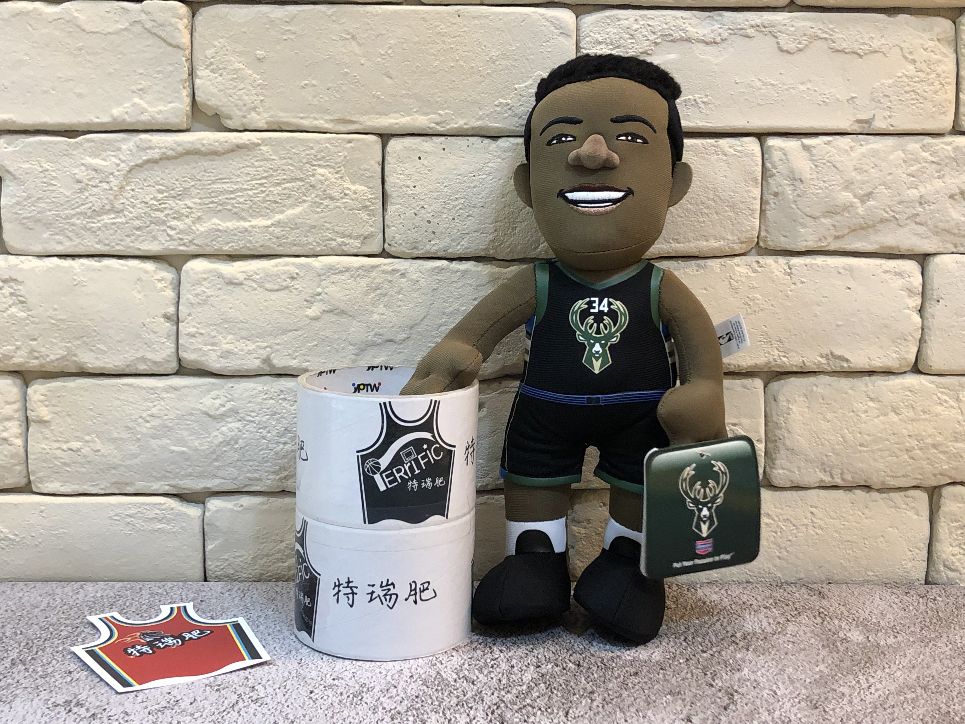 NBA公仔 Giannis Antetokounmpo 密爾瓦基公鹿黑 Bleacher Creatures 全新