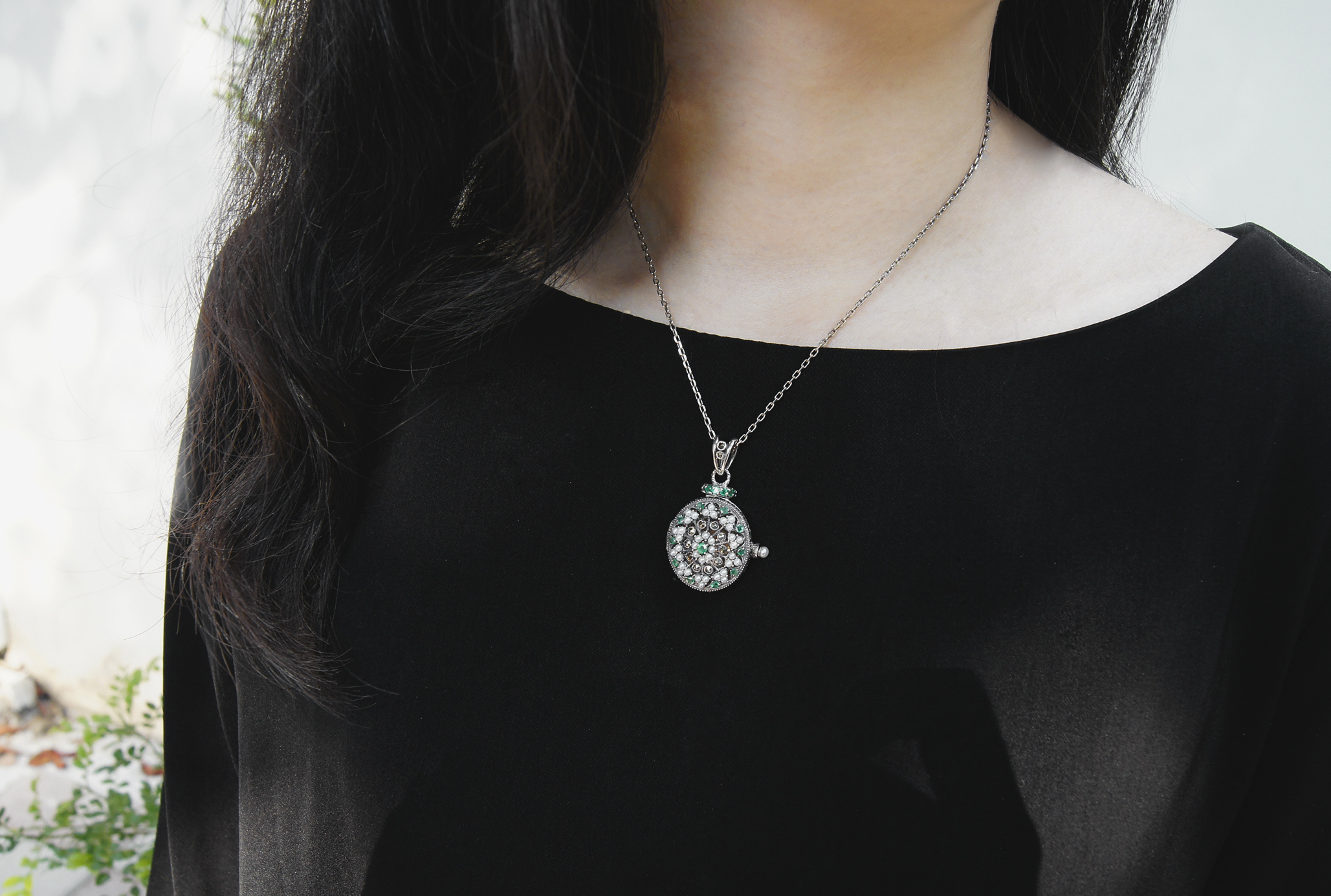 圓形祖母綠米珠香囊墜子