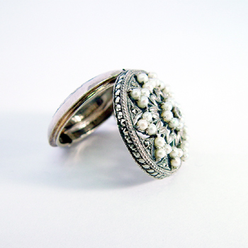 小米珠鏤空墜子