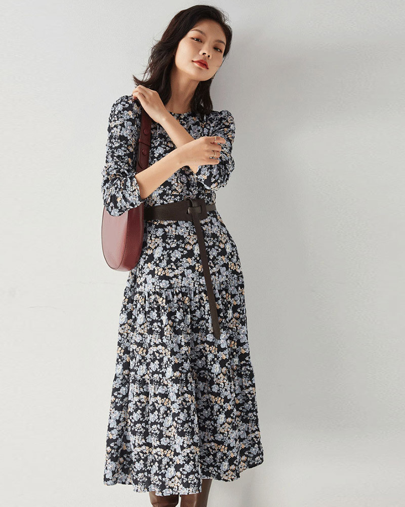 DEER.W 法式碎花層次裙襬洋裝 藍色