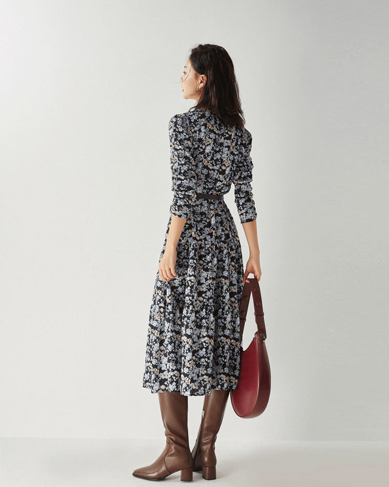 DEER.W 法式碎花層次裙襬洋裝 藍色