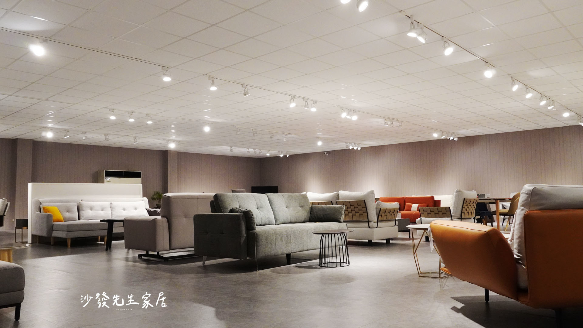 《沙發推薦》別再為小坪數空間發愁，4款沙發推薦給你！