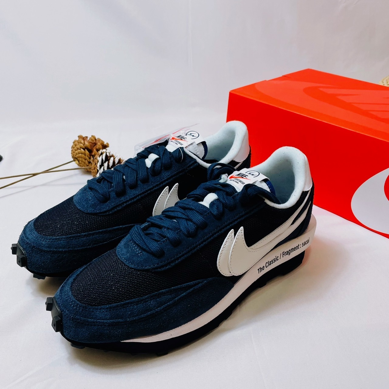 Fragment Design x Sacai x Nike LD Waffle “Blackened Blue” 藏藍 藤原浩 閃電 三方聯名 DH2684-400