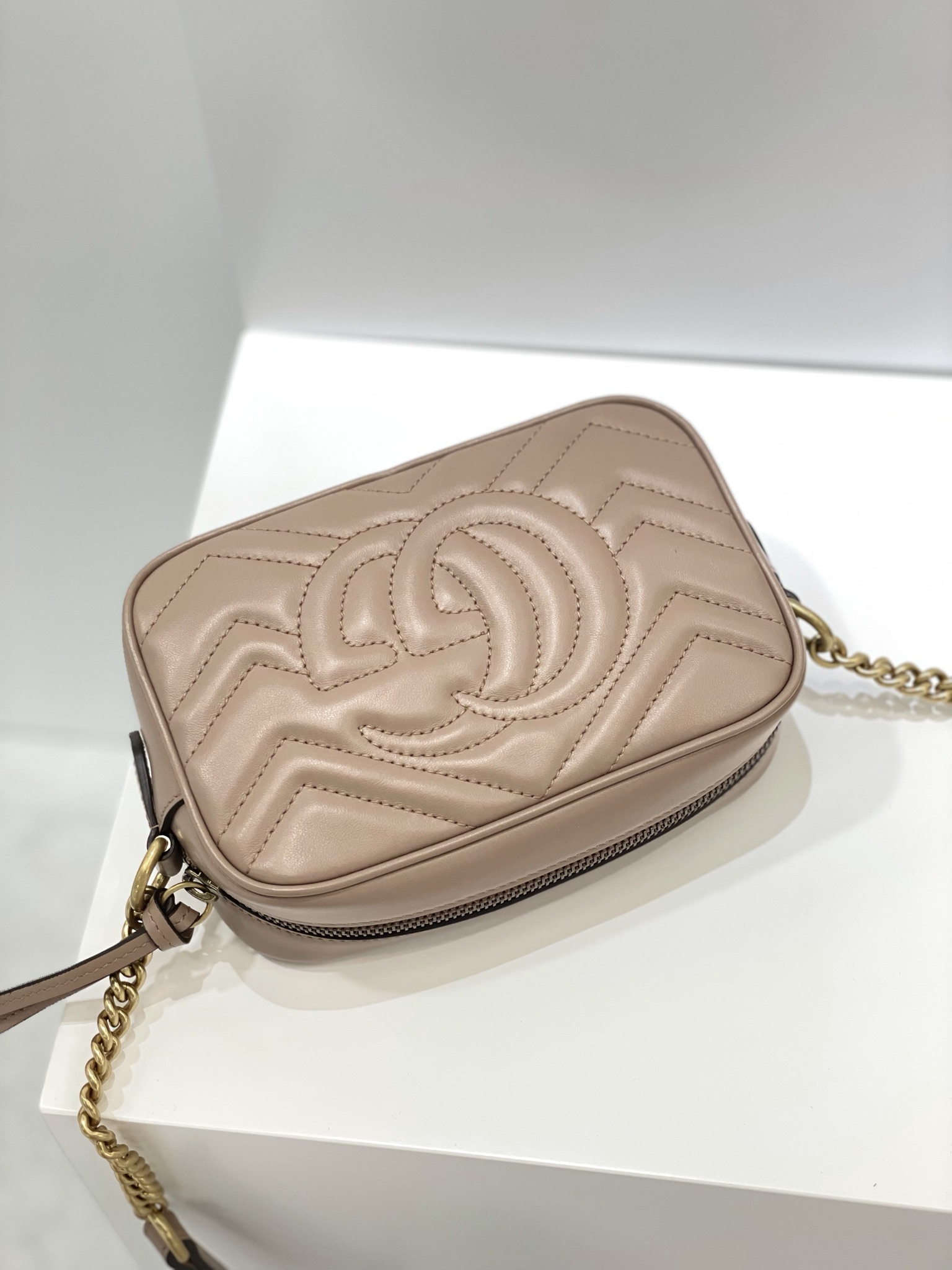 GUCCI GG Marmont Mini Camera Bag