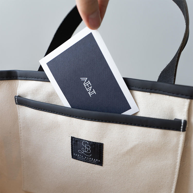 Santa Barbaratote 帆布手提包 BIRTHDAY BABE