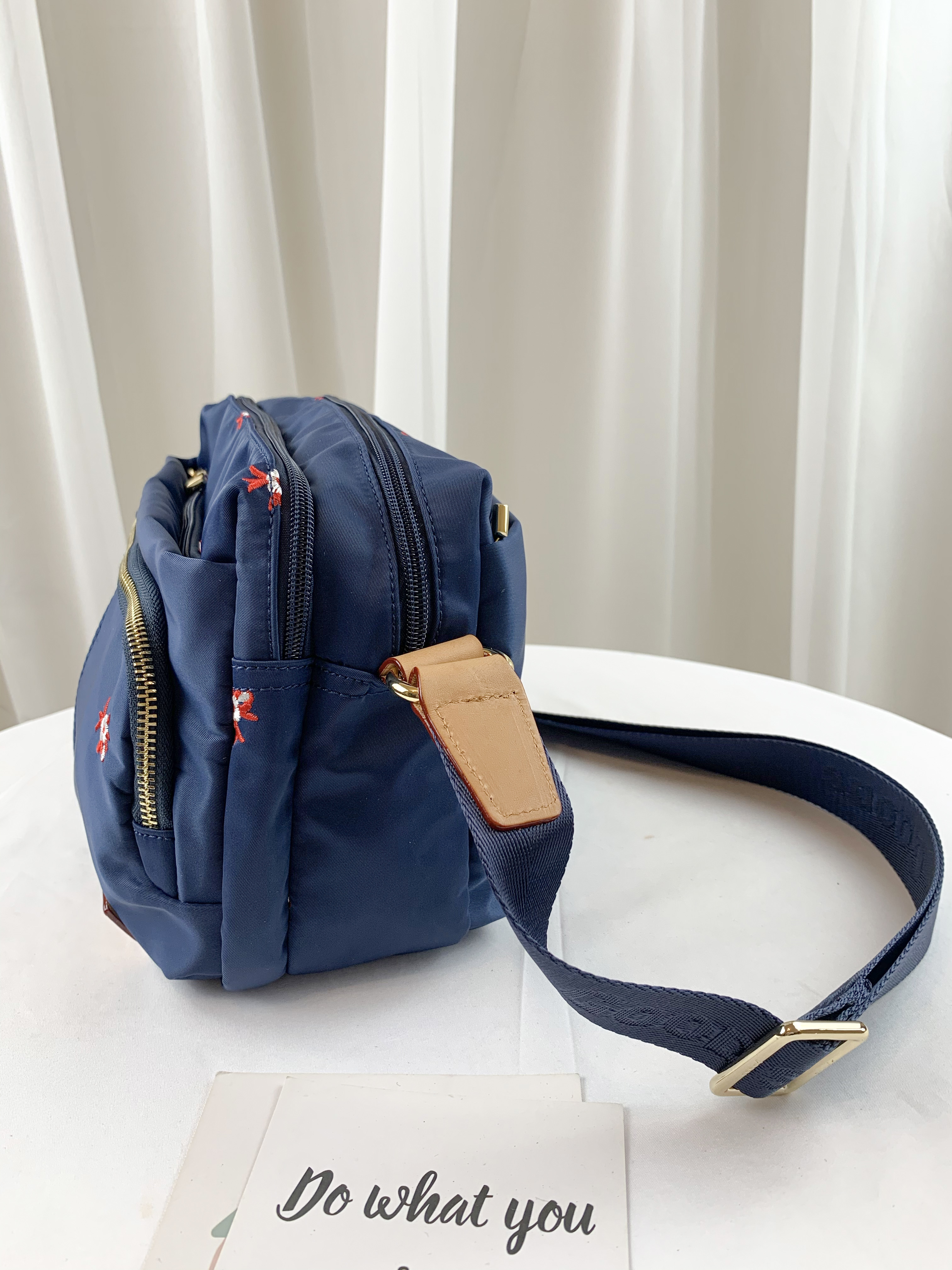 GOODS 復古繡花 寶藍尼龍防潑水側背包   #6152