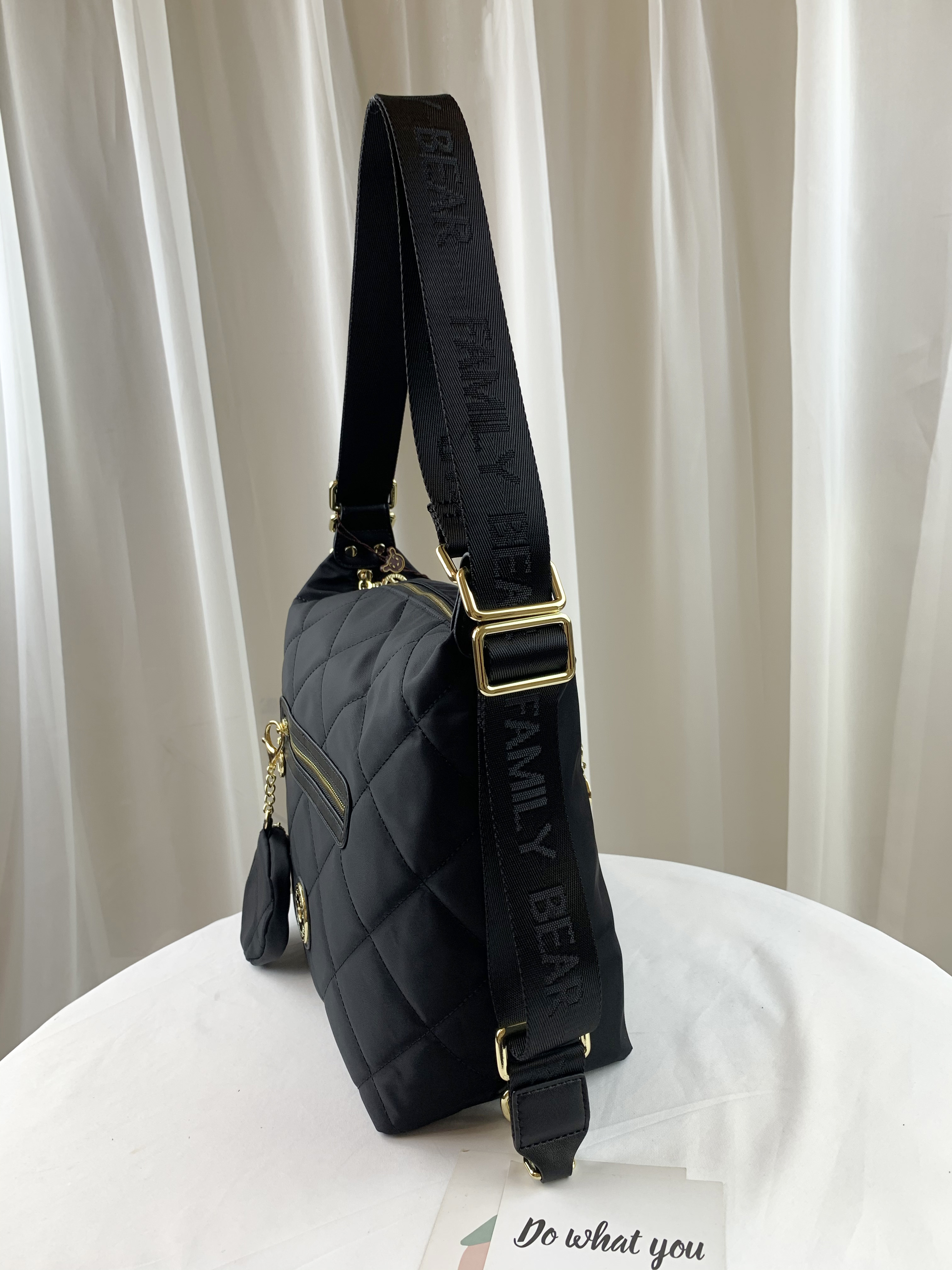 FamilyBear 經典黑 菱格紋兩用肩背包 / 後背包  附小零錢包 #2768